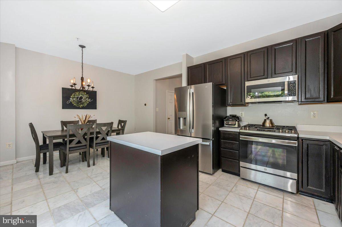 SPRING RIDGE - Residential