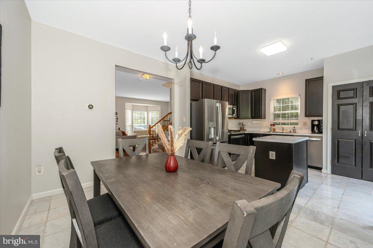 SPRING RIDGE - Residential