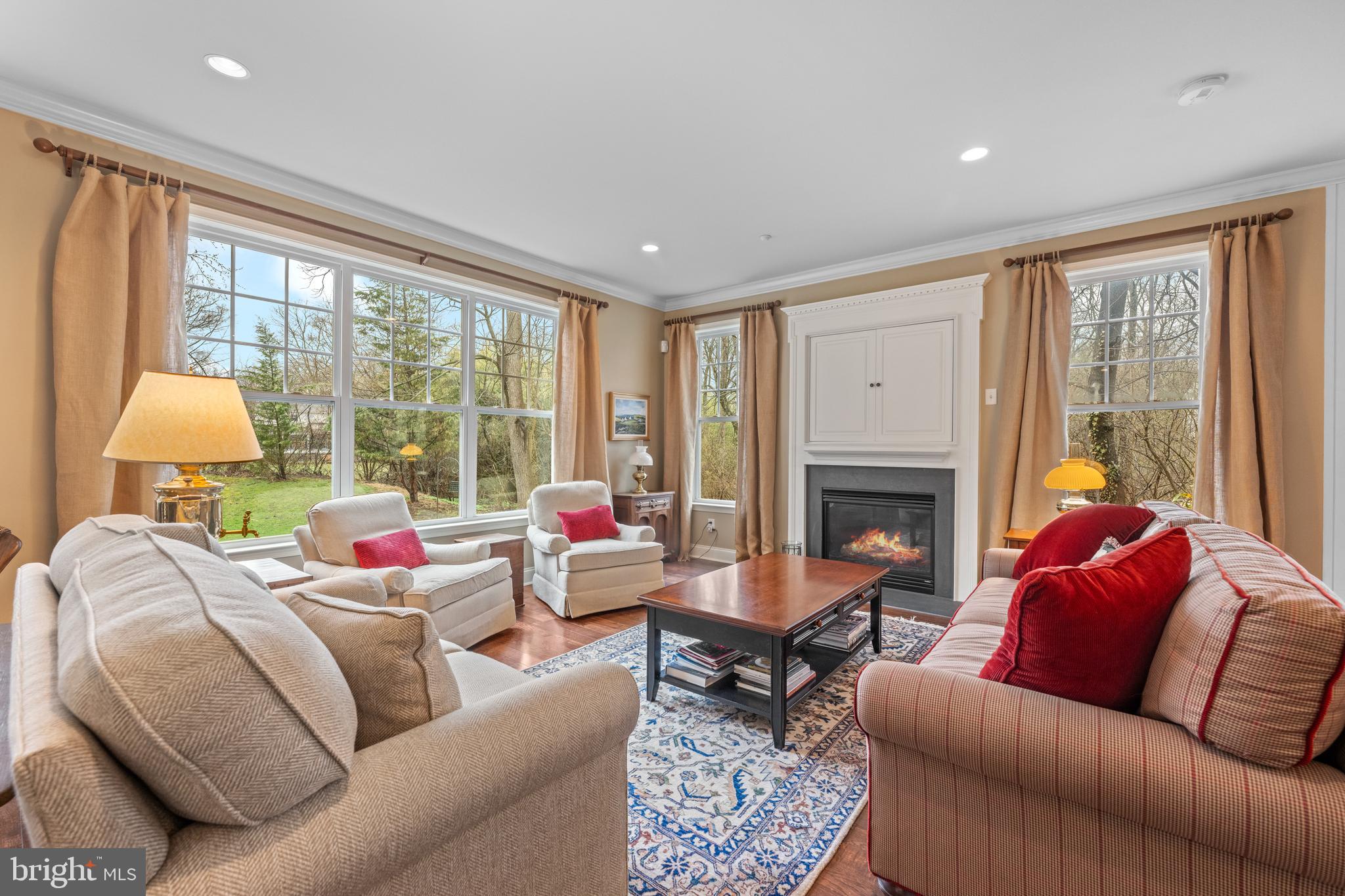 POTTERS POND - Residential