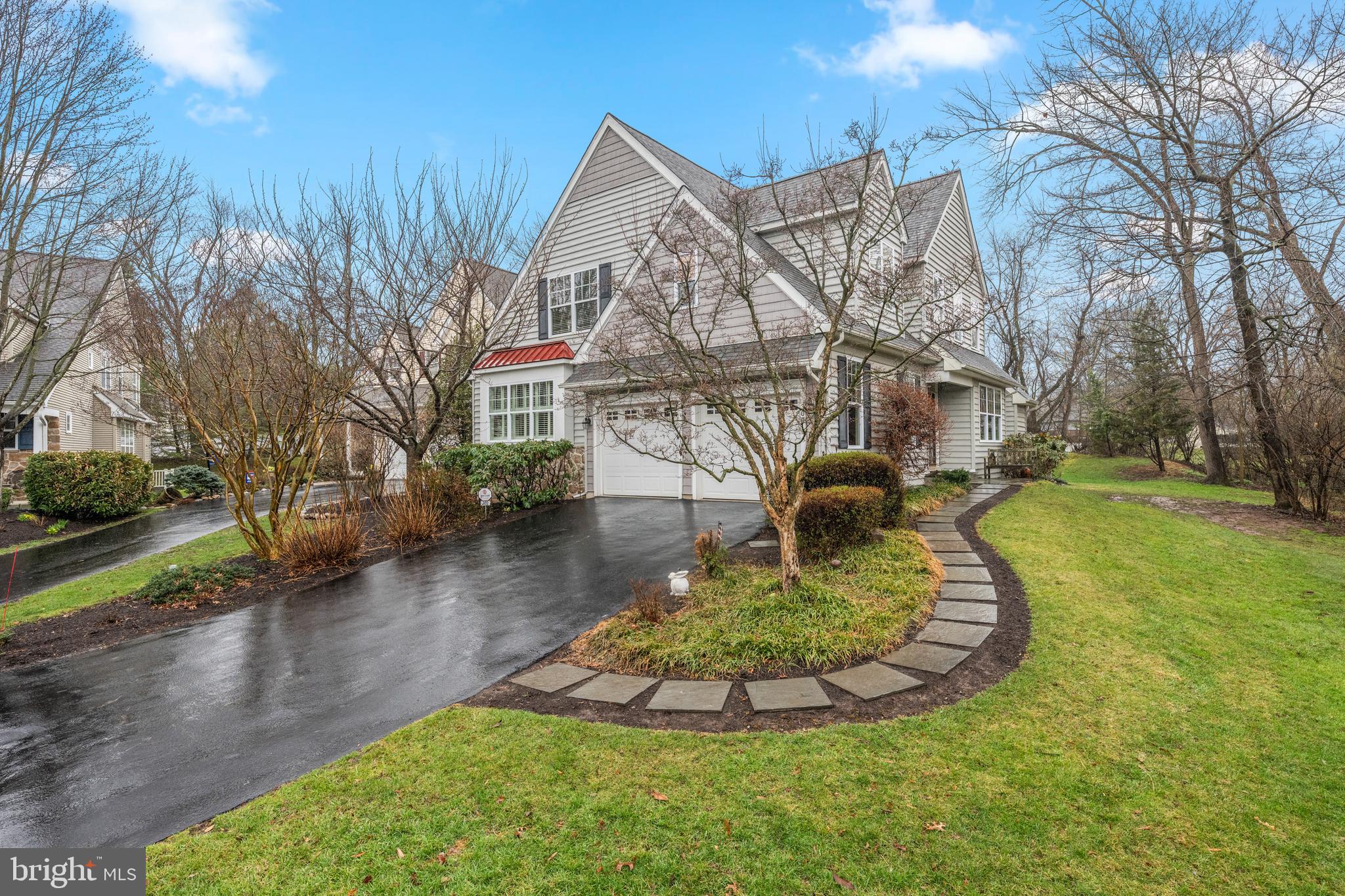 POTTERS POND - Residential