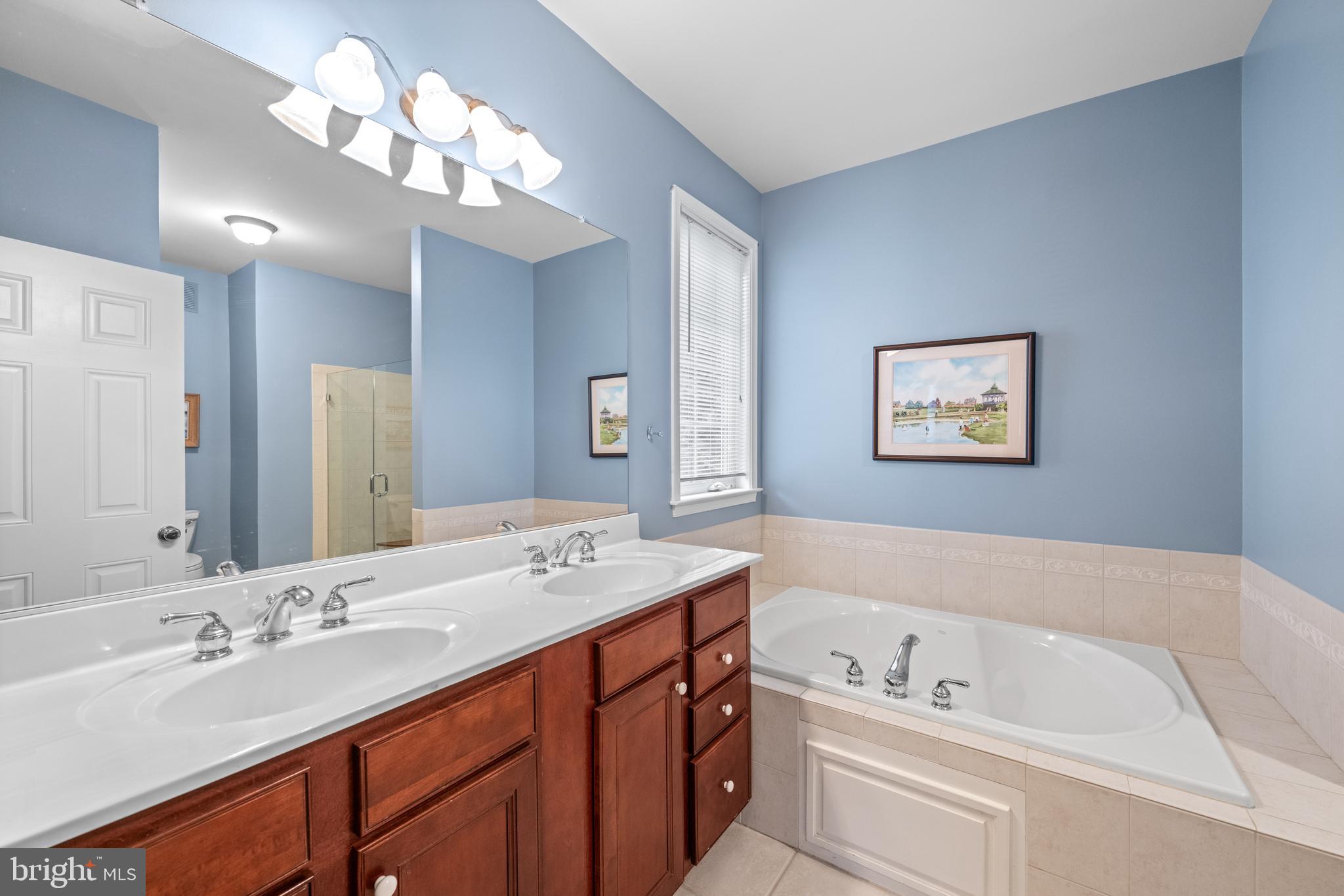 POTTERS POND - Residential