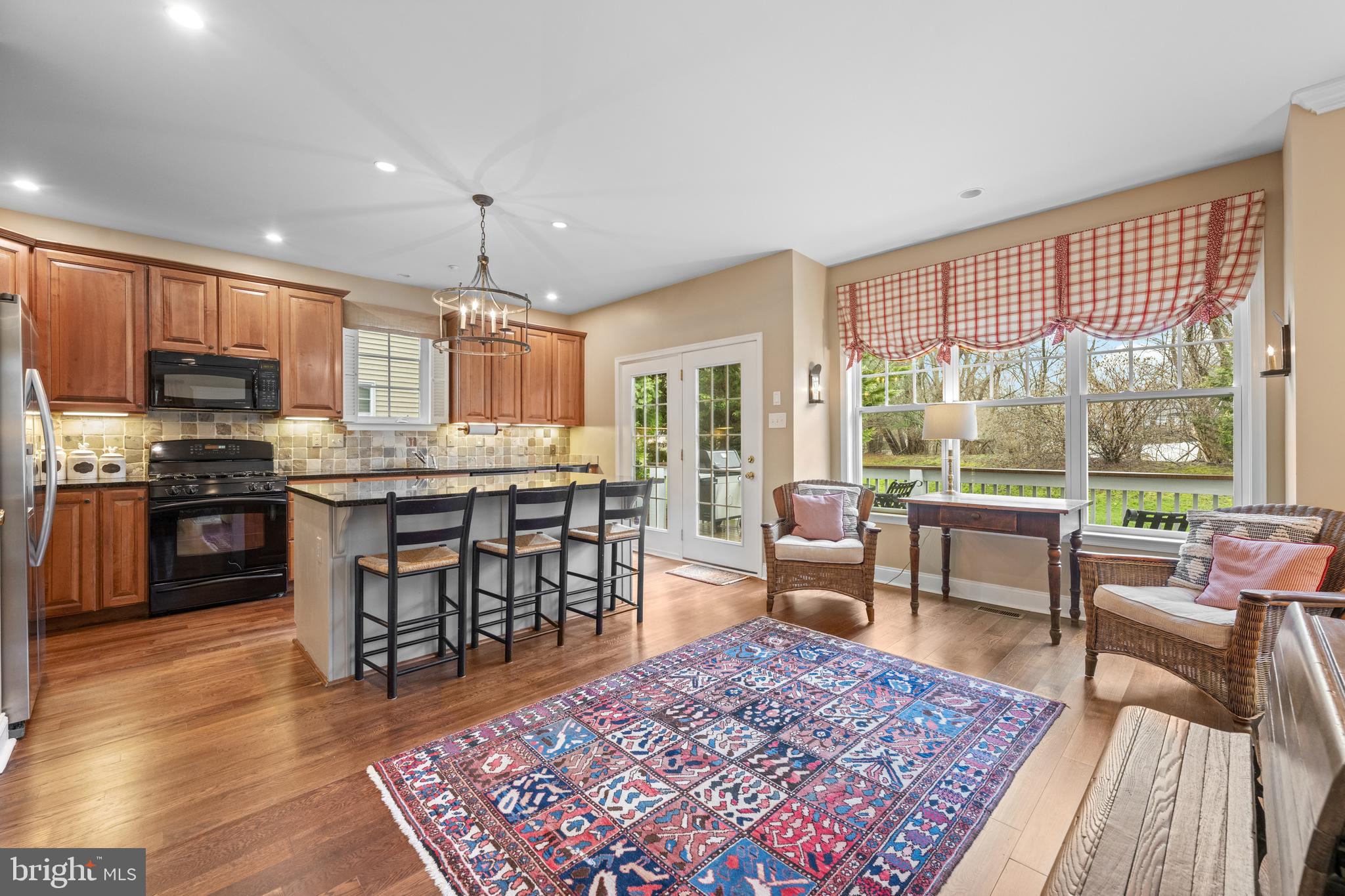 POTTERS POND - Residential