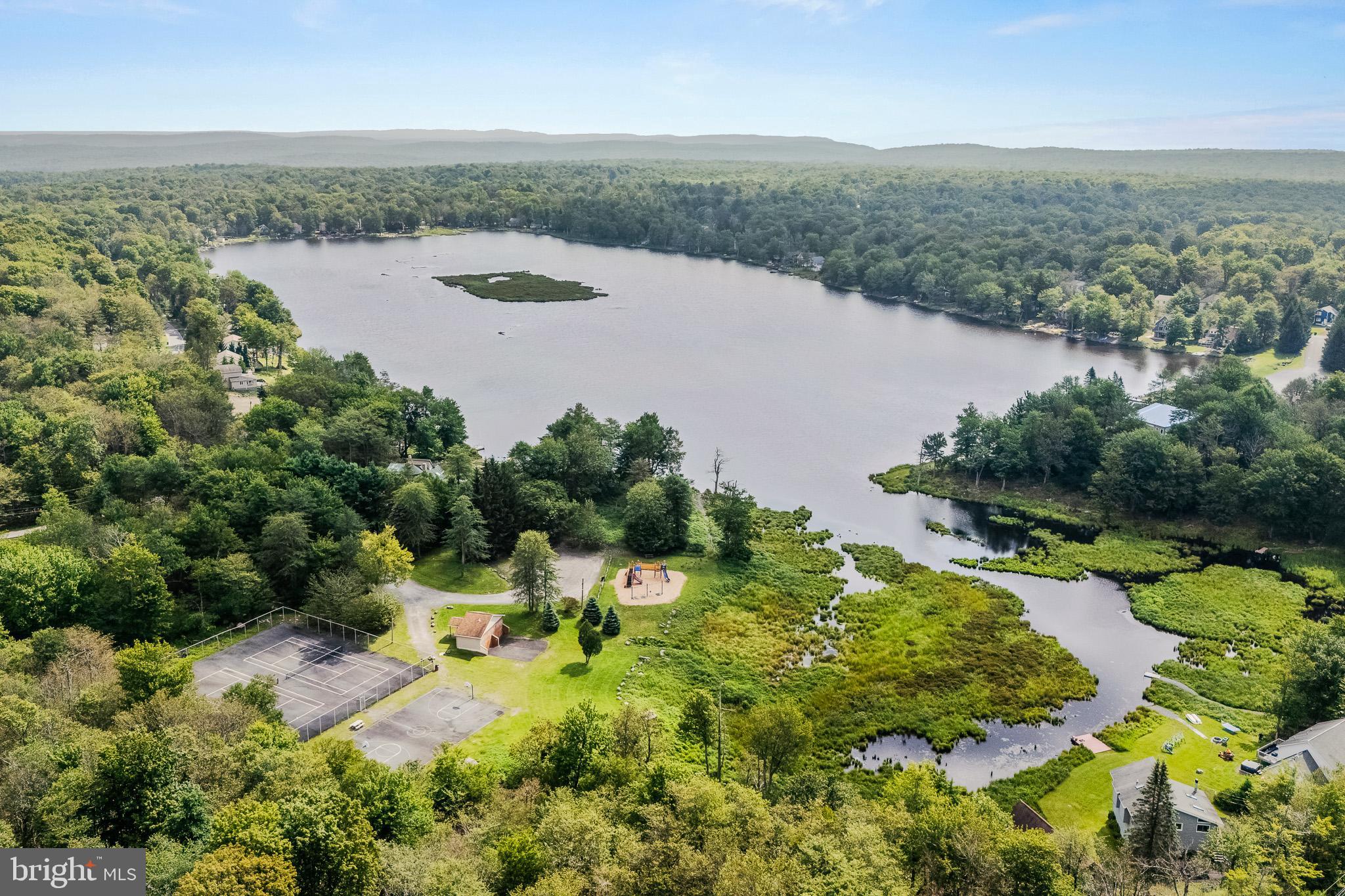 POCONO COUNTRY PLACE - Residential