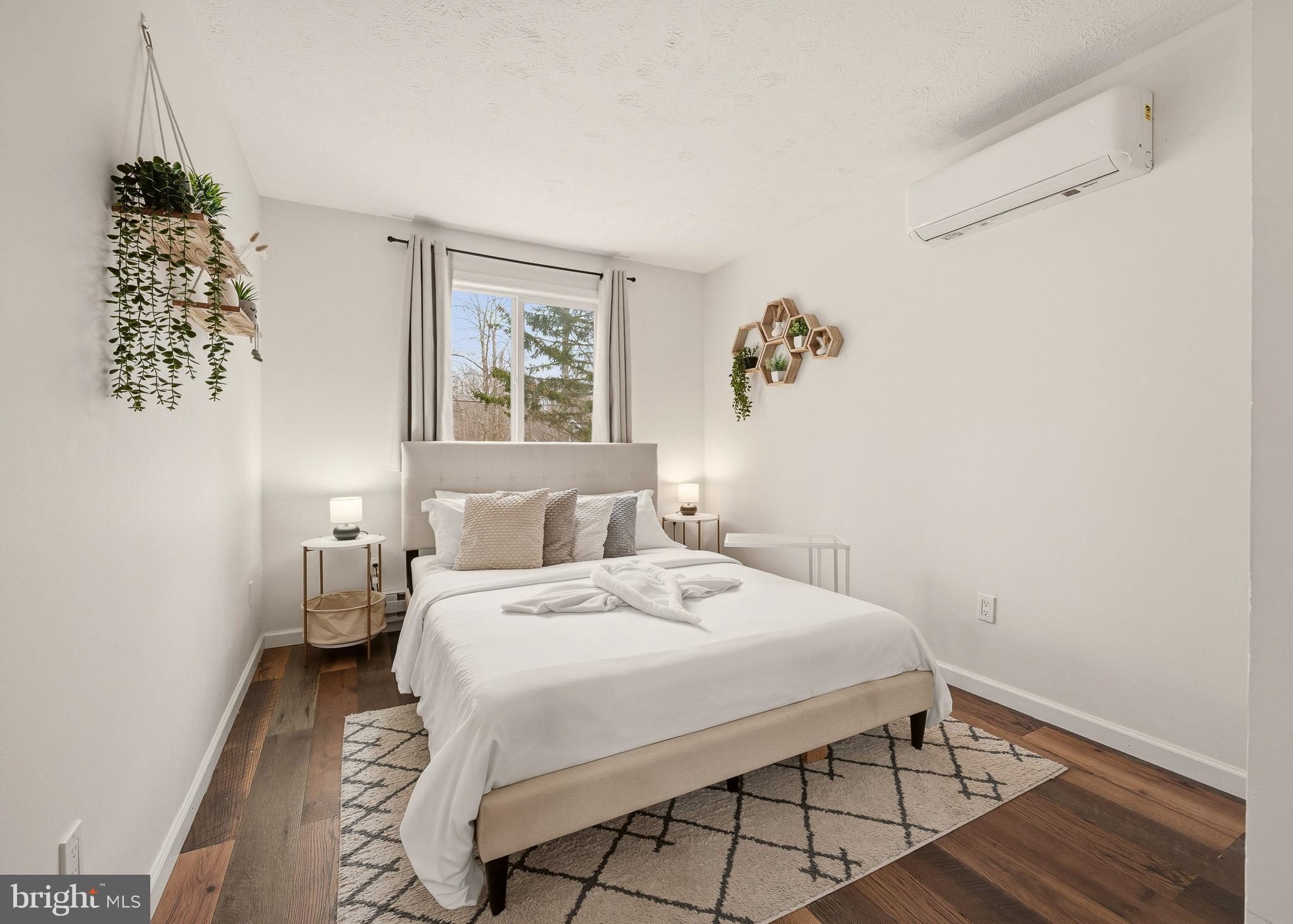 POCONO COUNTRY PLACE - Residential