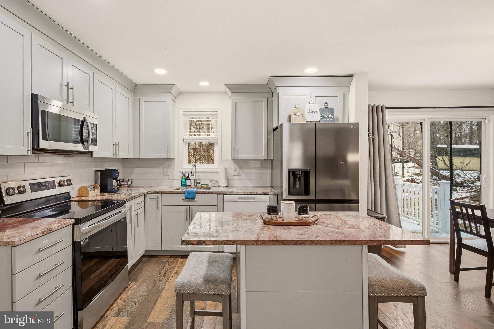 POCONO COUNTRY PLACE - Residential