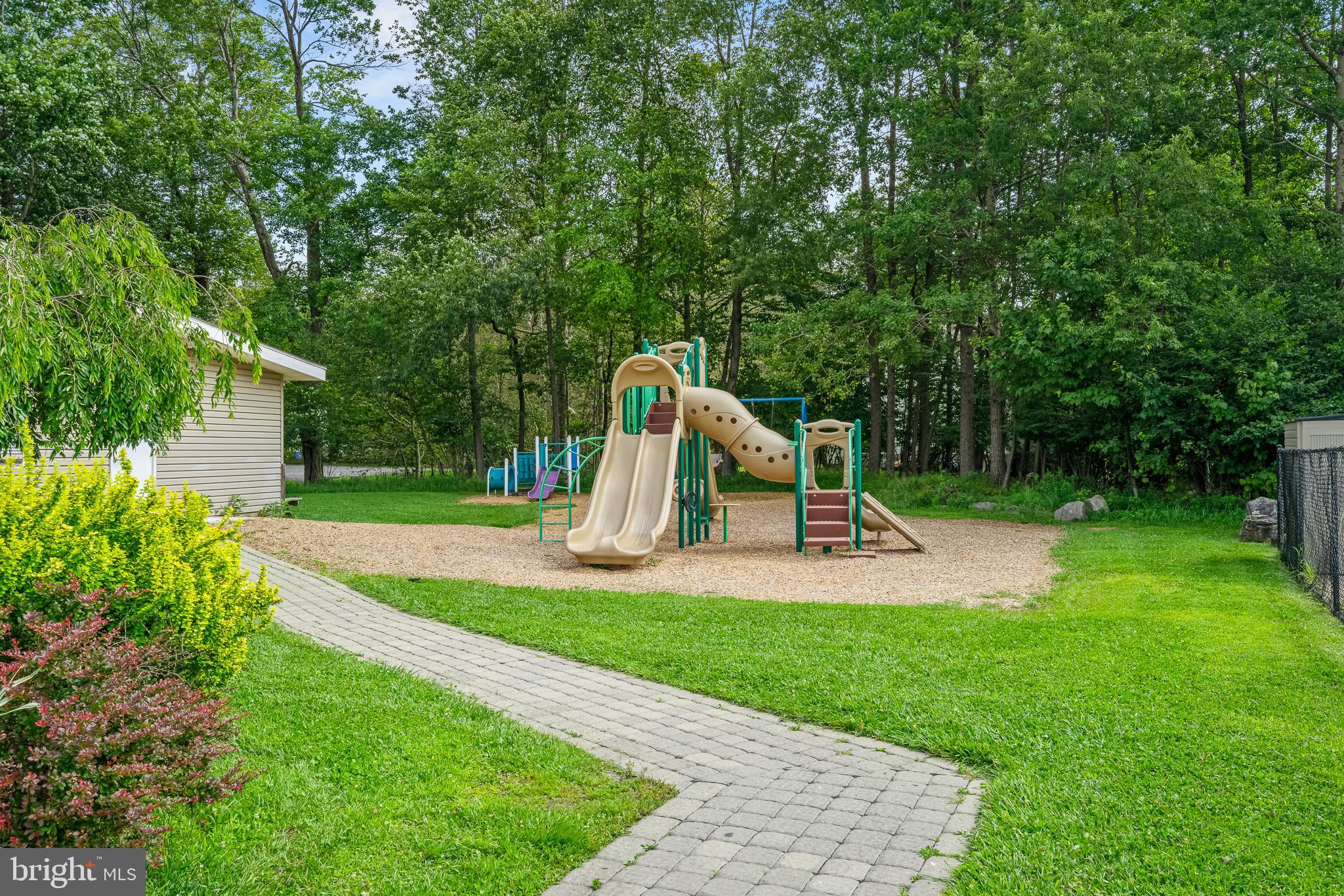 POCONO COUNTRY PLACE - Residential