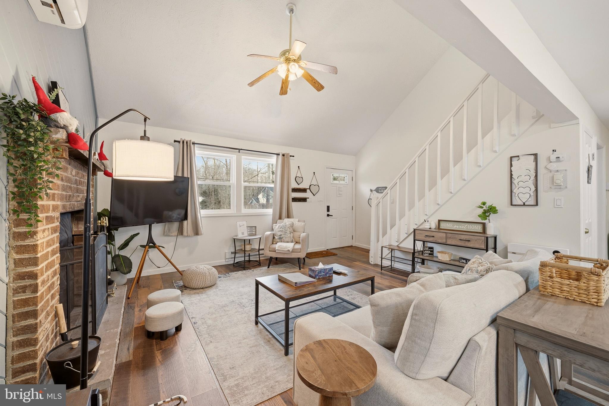 POCONO COUNTRY PLACE - Residential