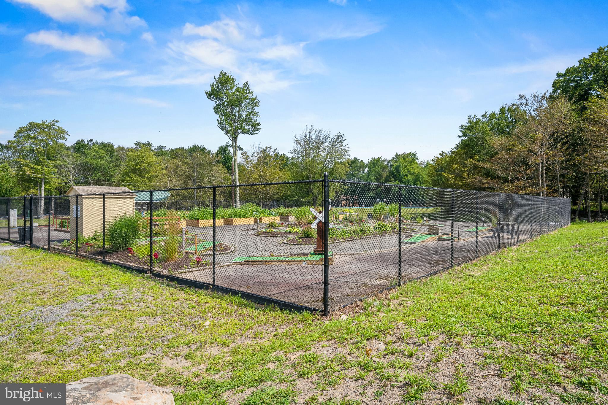 POCONO COUNTRY PLACE - Residential