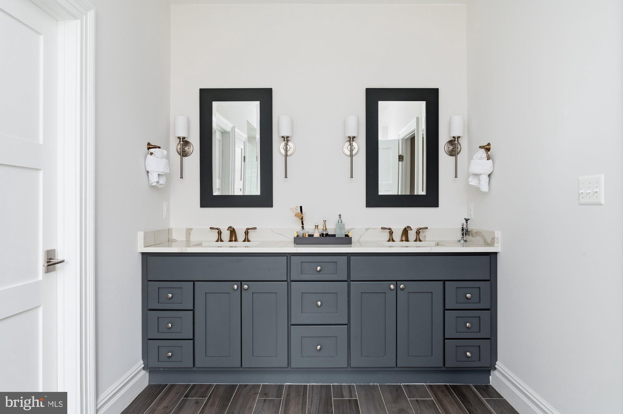 CHESTERBROOK ESTATES - Residential