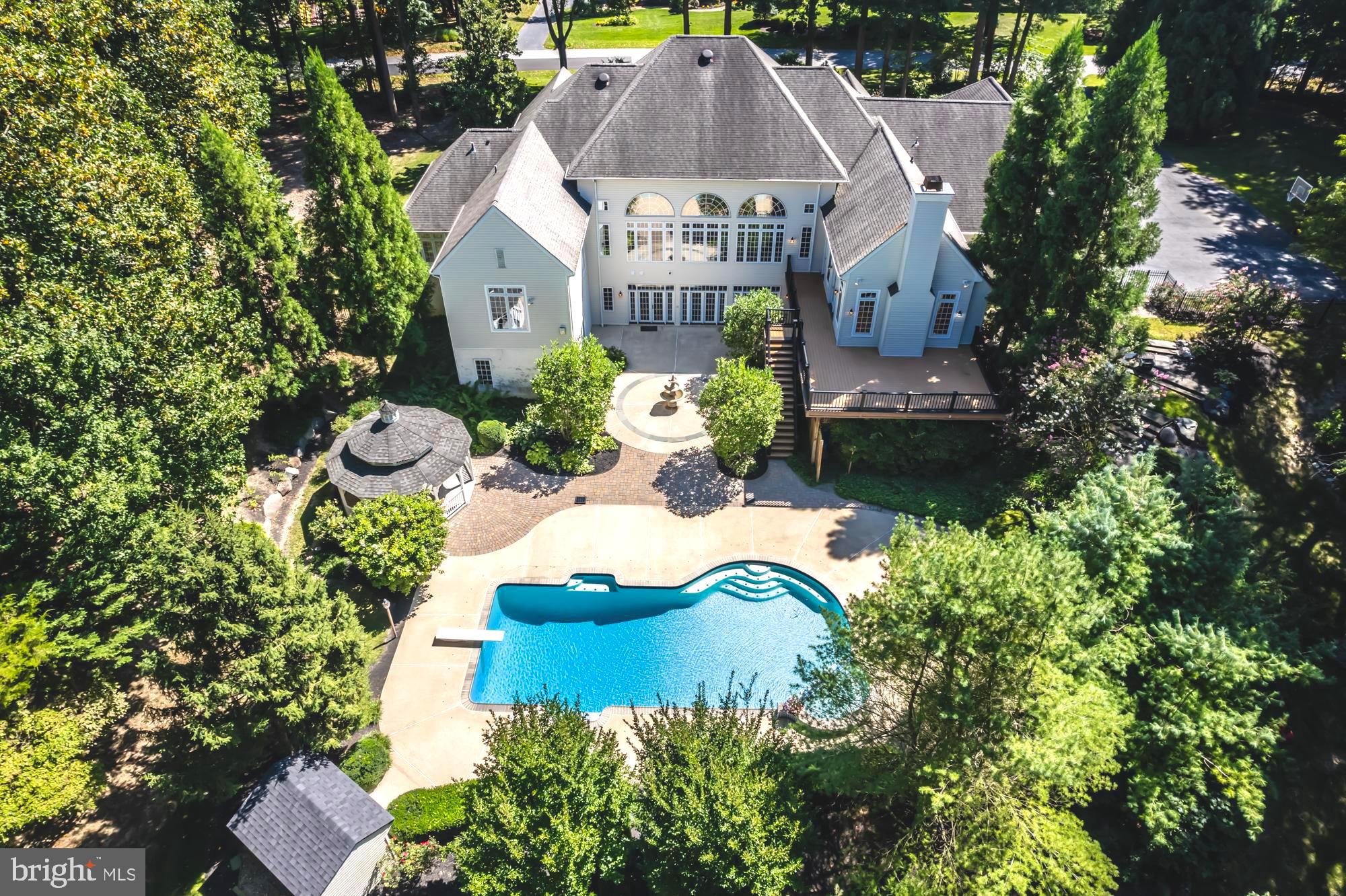 WINCHESTER - Residential