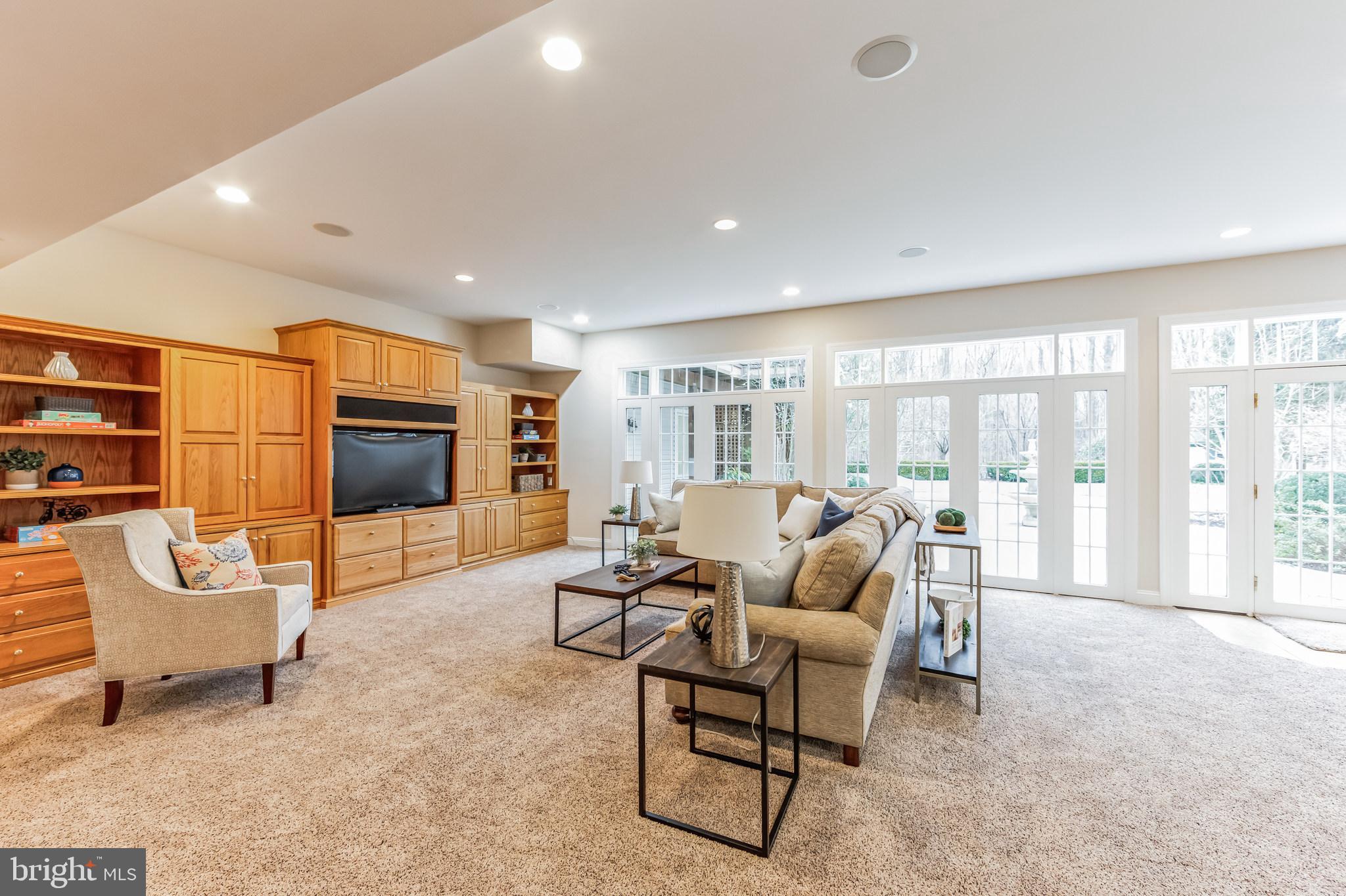 WINCHESTER - Residential