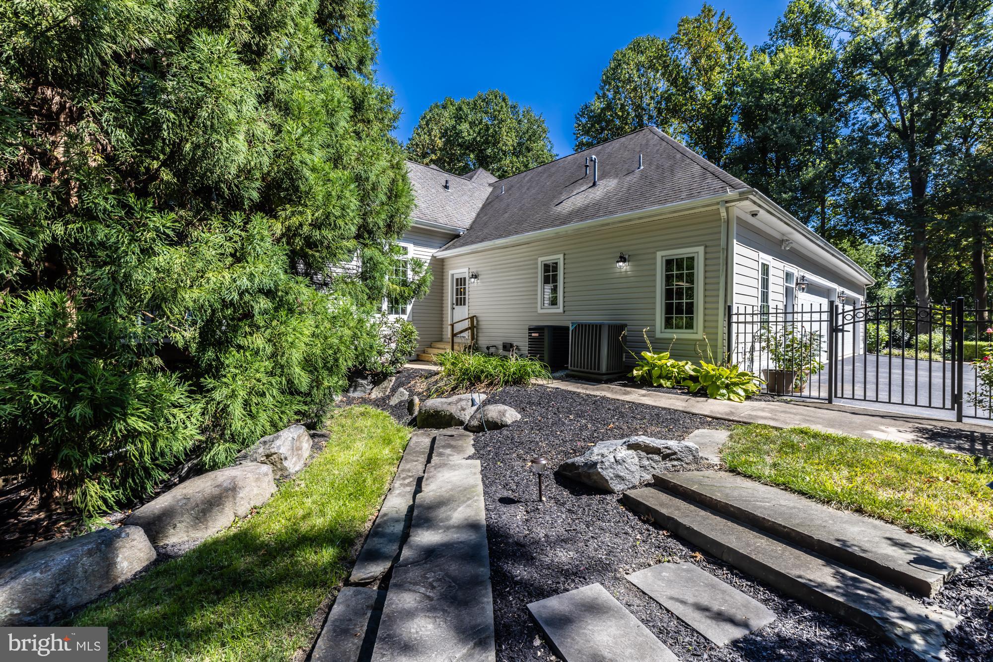 WINCHESTER - Residential