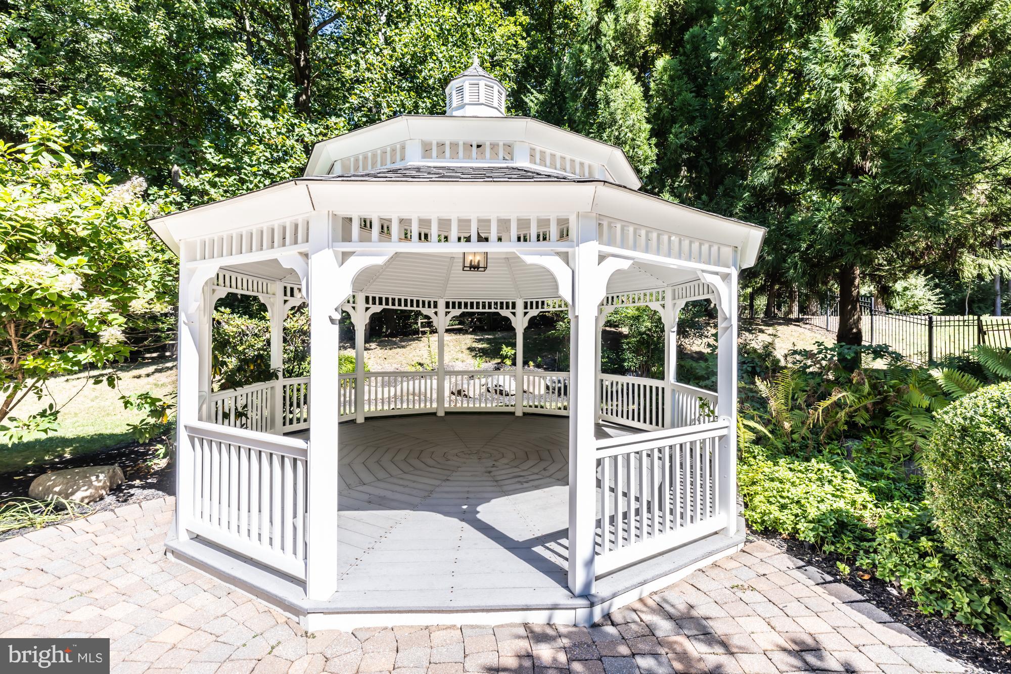 WINCHESTER - Residential