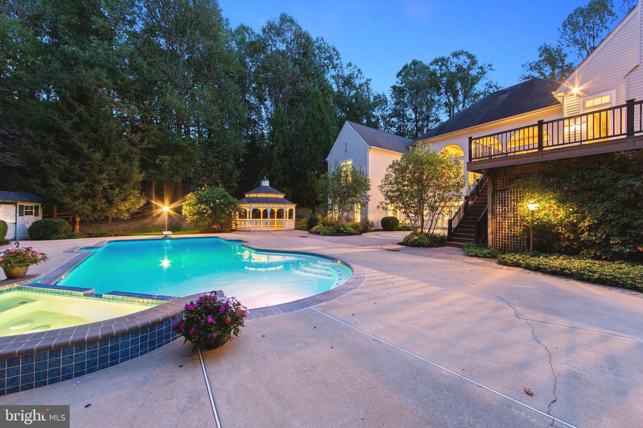 WINCHESTER - Residential