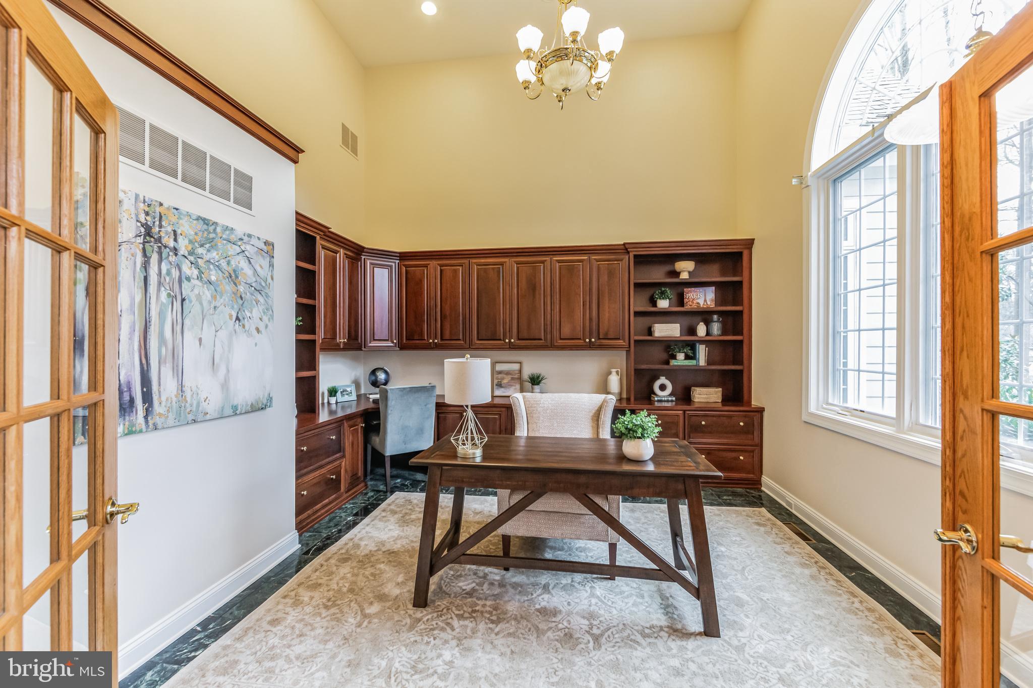 WINCHESTER - Residential