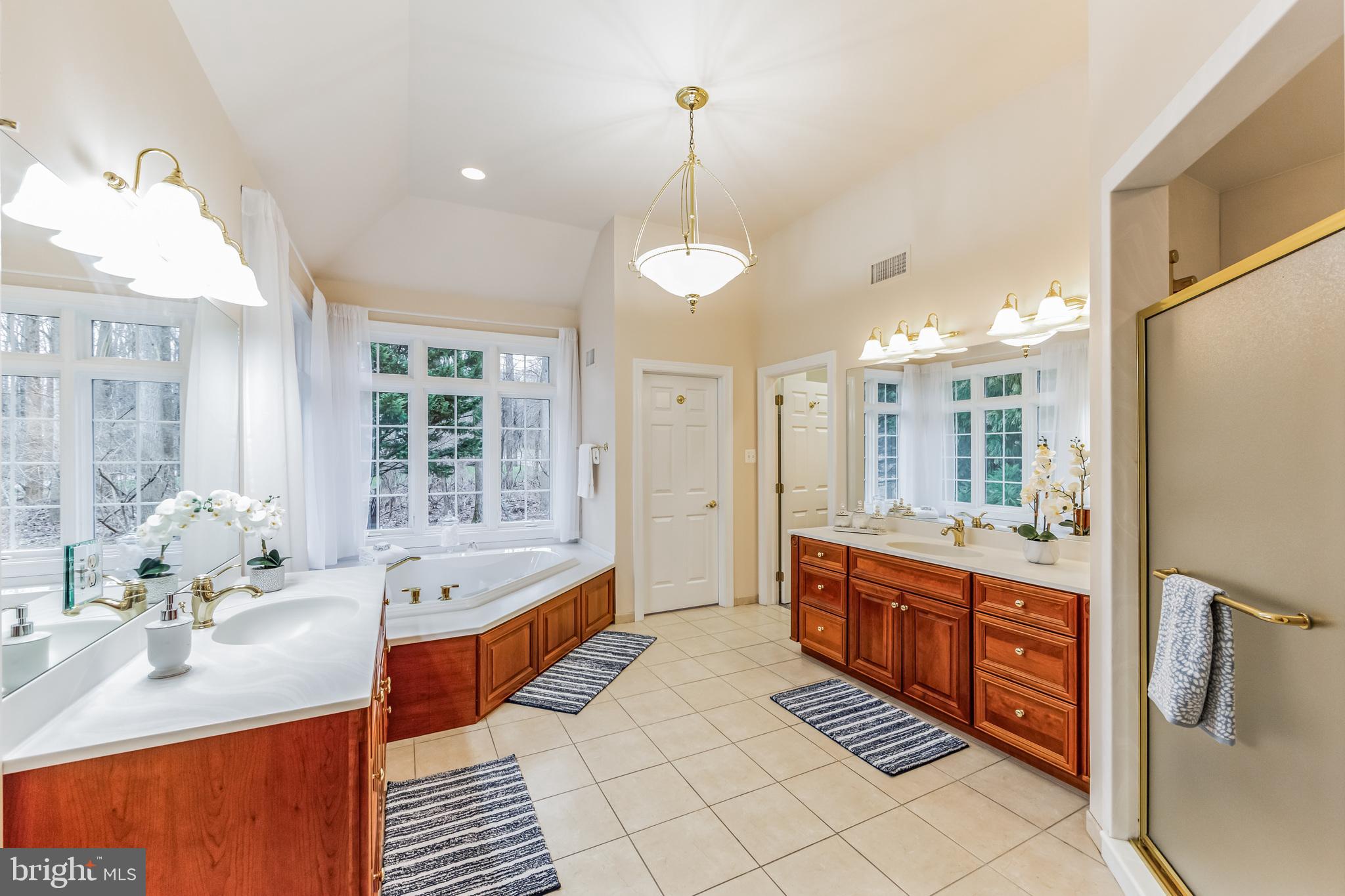 WINCHESTER - Residential