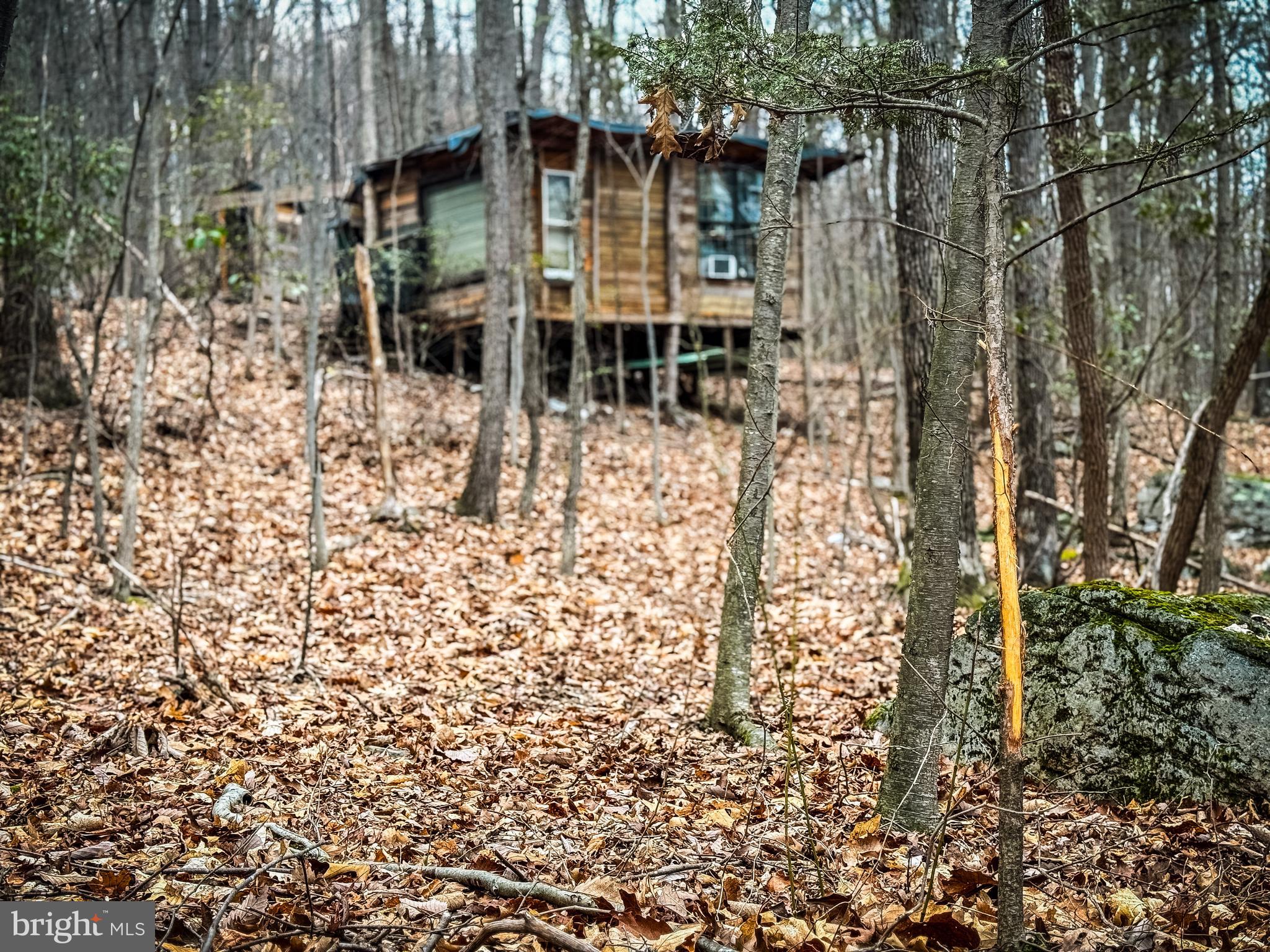 NONE AVAILABLE - Land