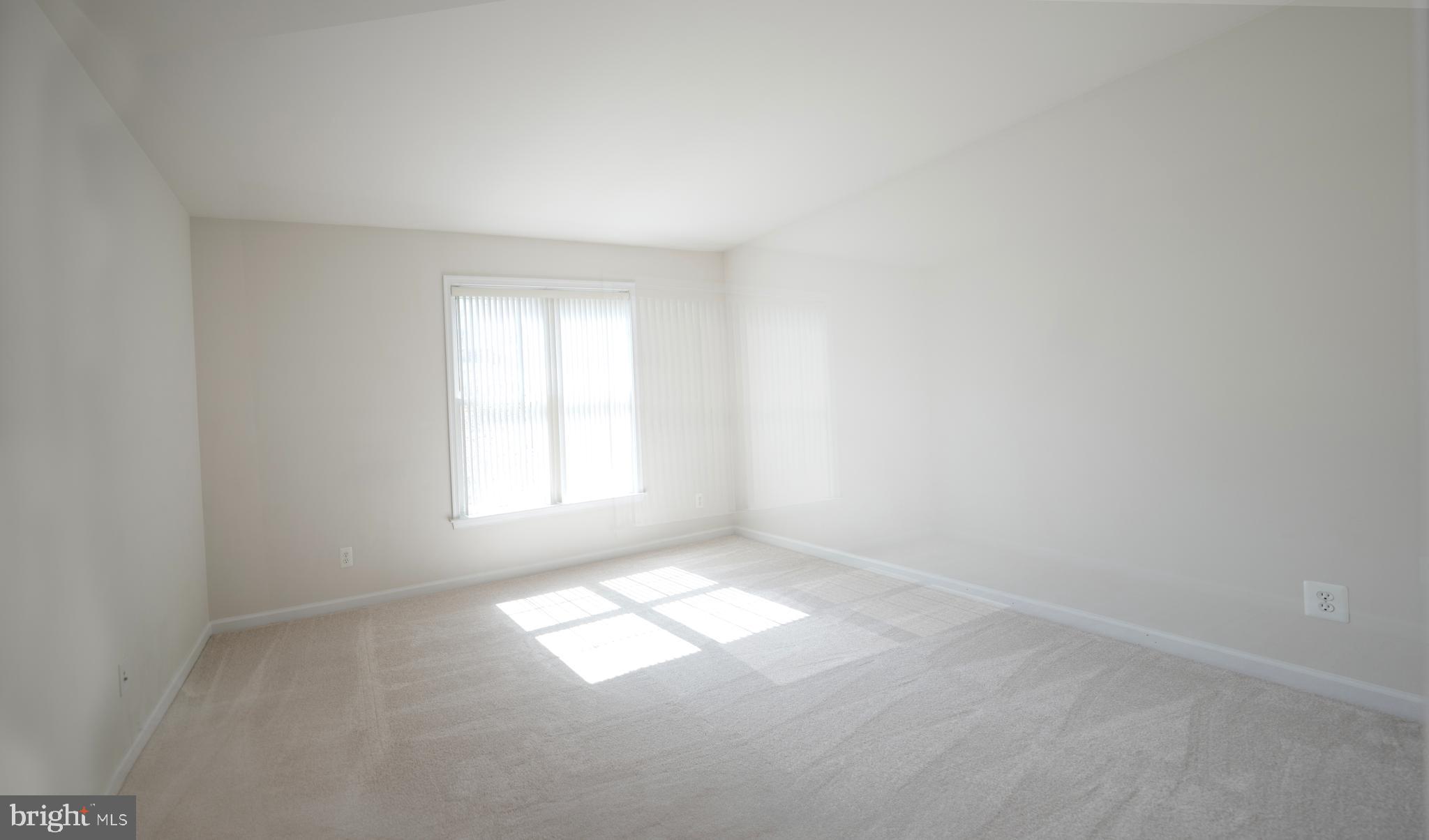 LAUREL HILL LANDBAY - Residential