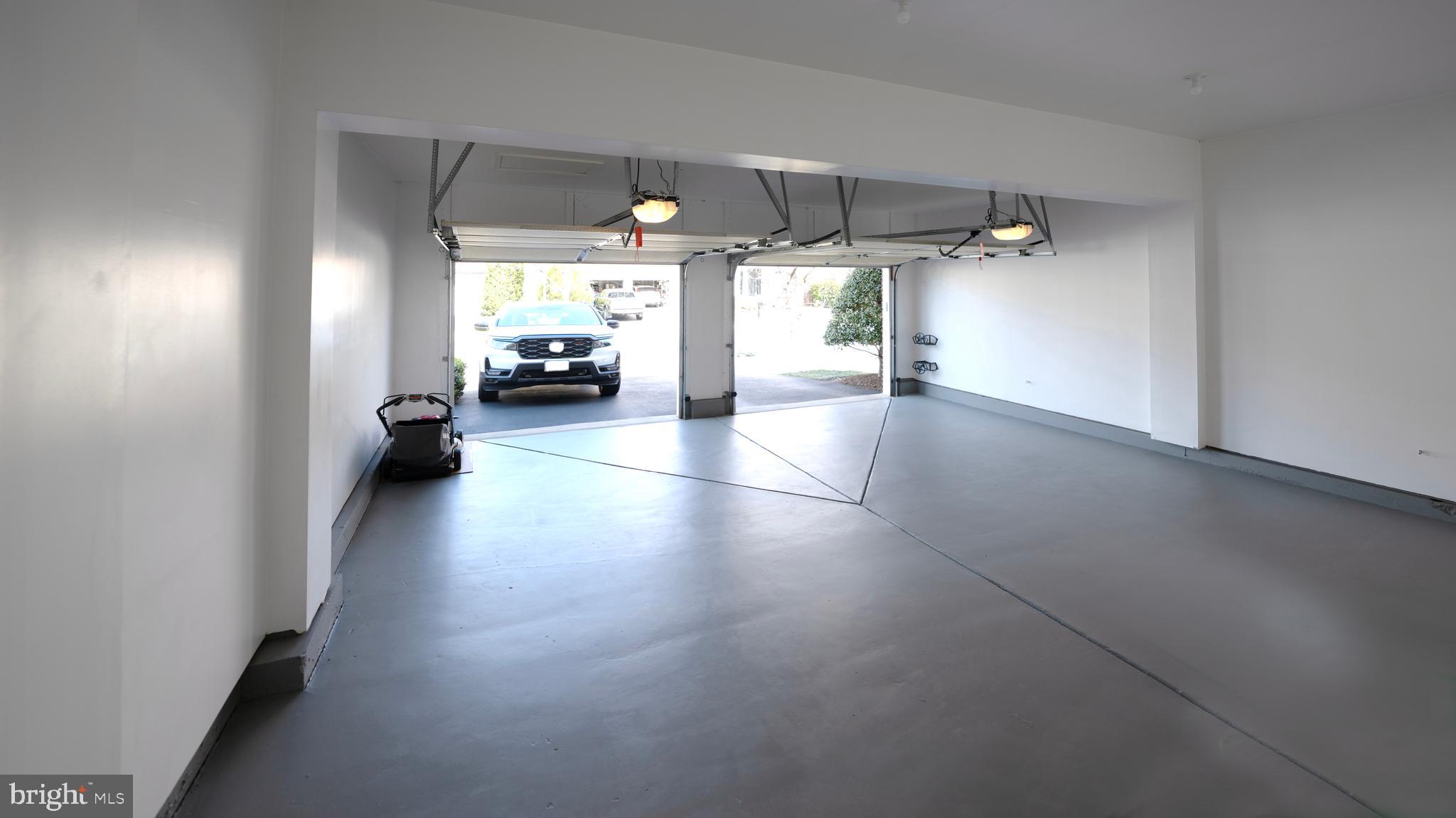 LAUREL HILL LANDBAY - Residential