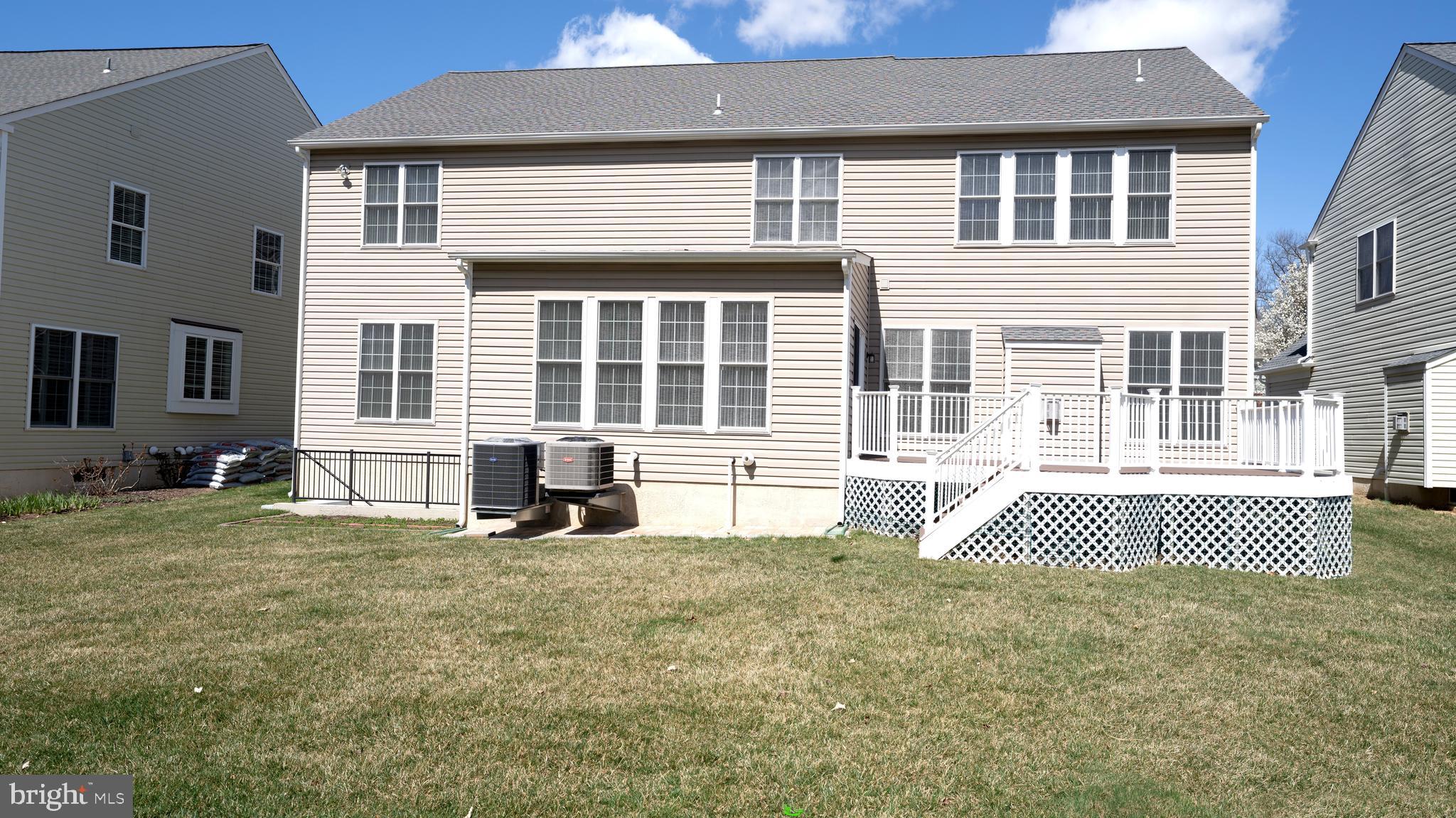 LAUREL HILL LANDBAY - Residential