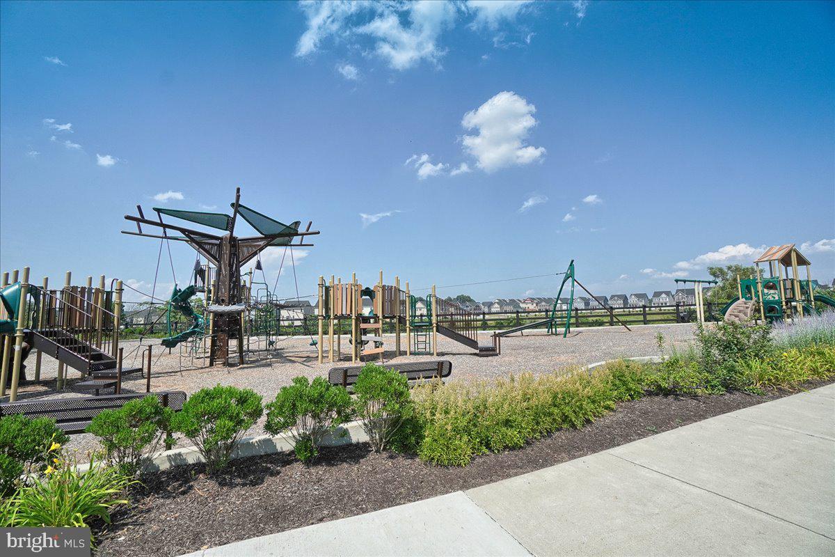 LANDSDALE - Residential