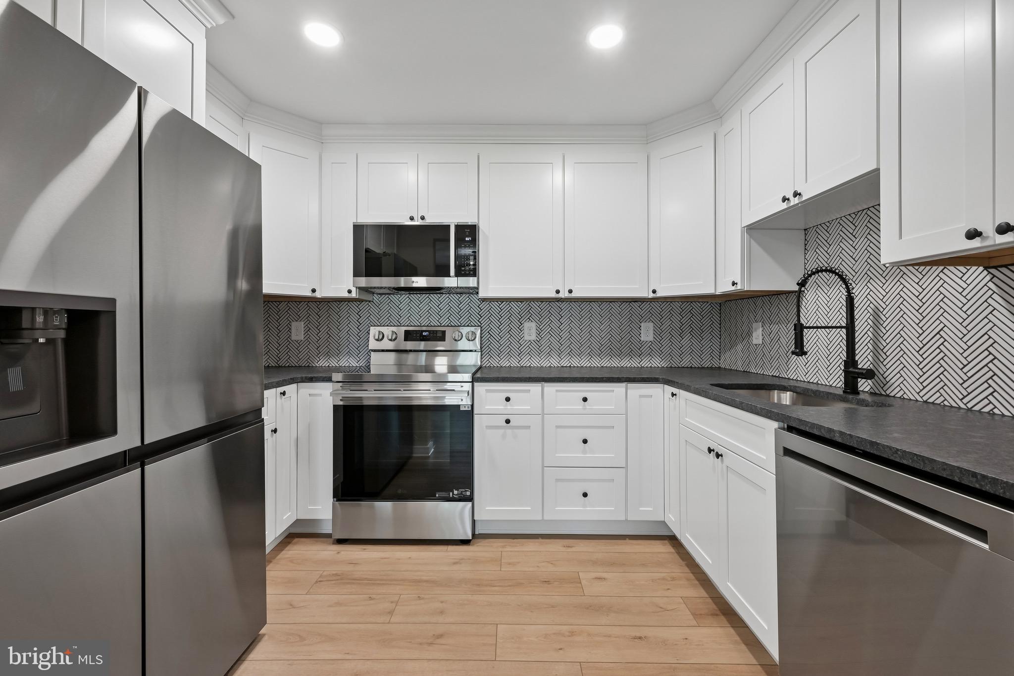 275 GREEN STREET 5P3