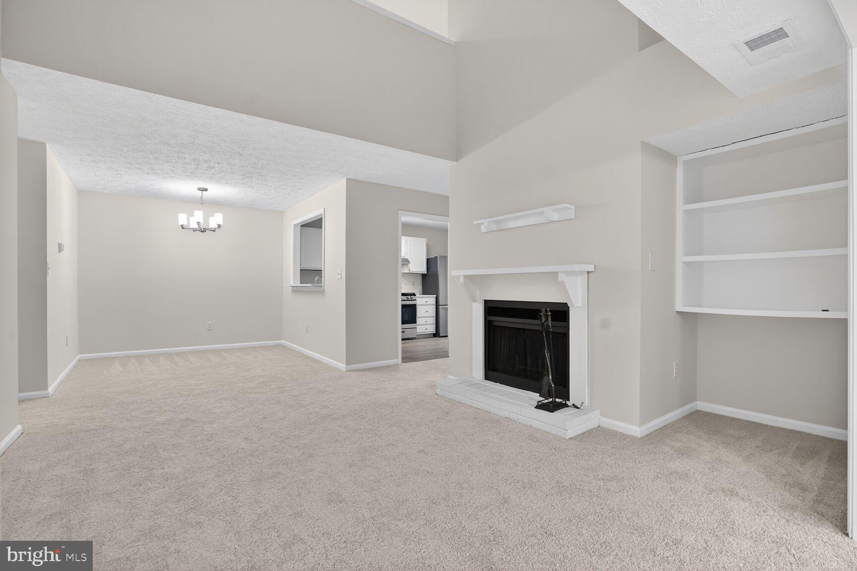 2273 HUNTERS RUN DRIVE