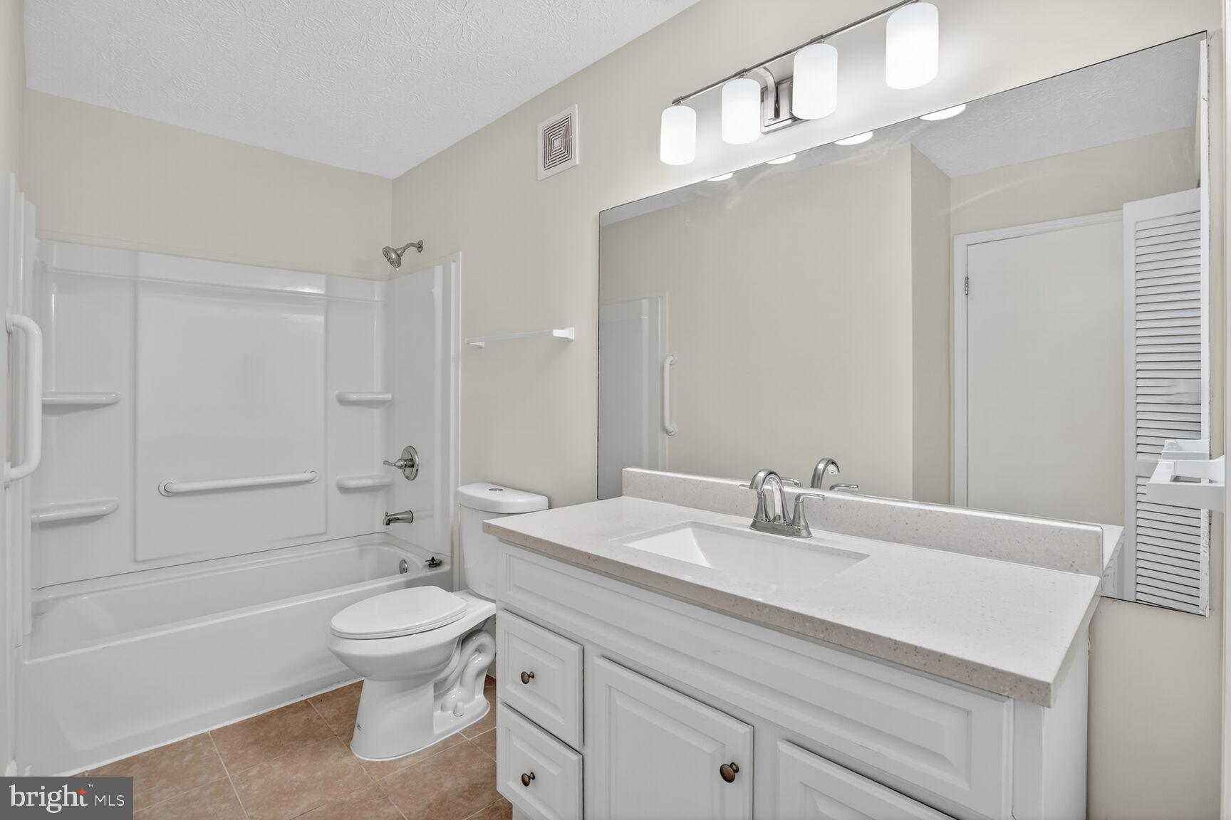 HUNTERS CROSSING - Residential