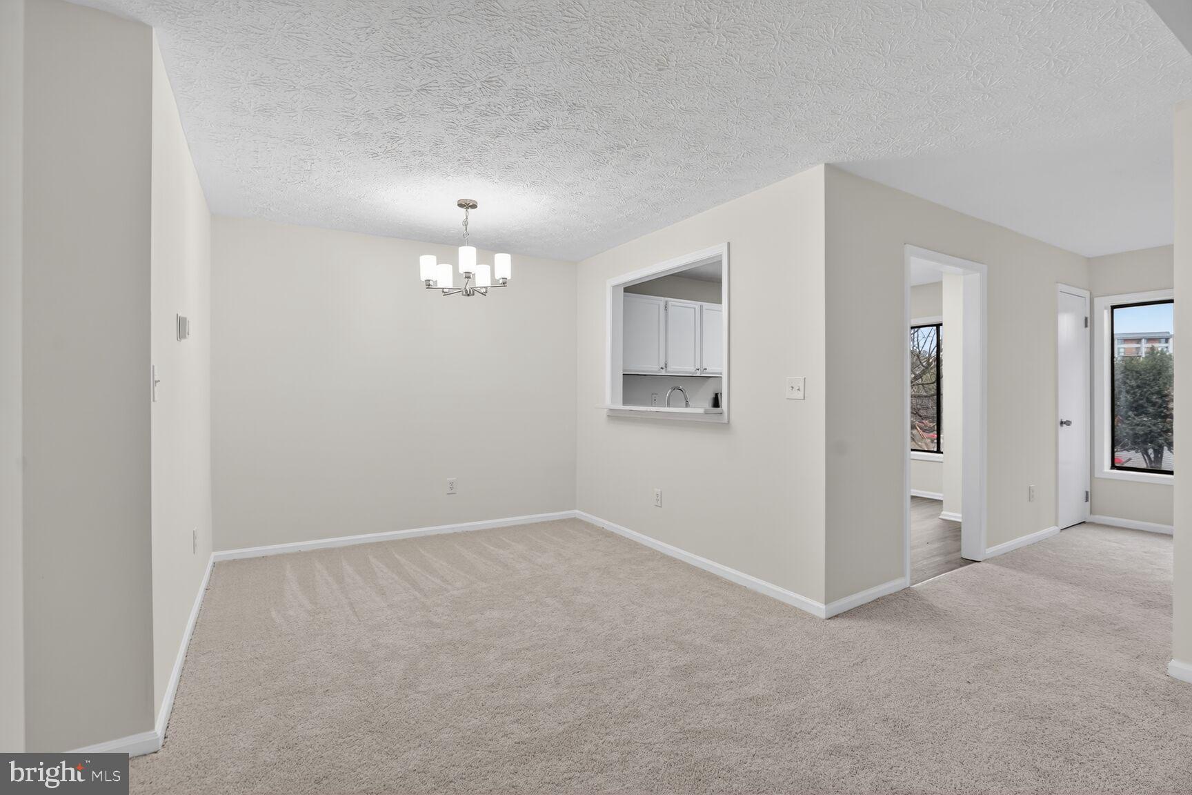 HUNTERS CROSSING - Residential