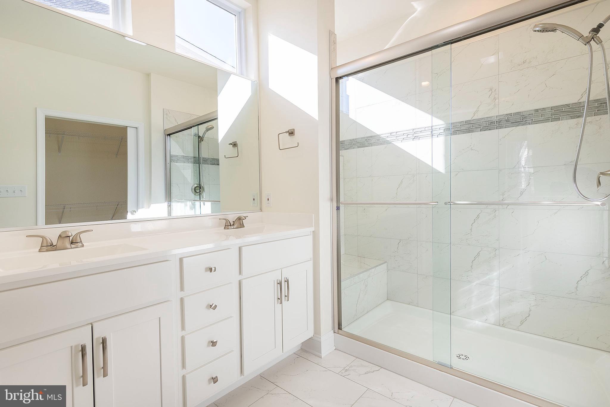 ABRAM'S CHASE - Residential