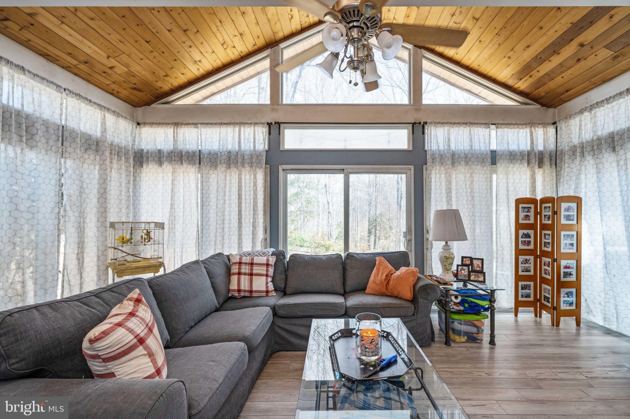 SEVEN LAKES - Residential