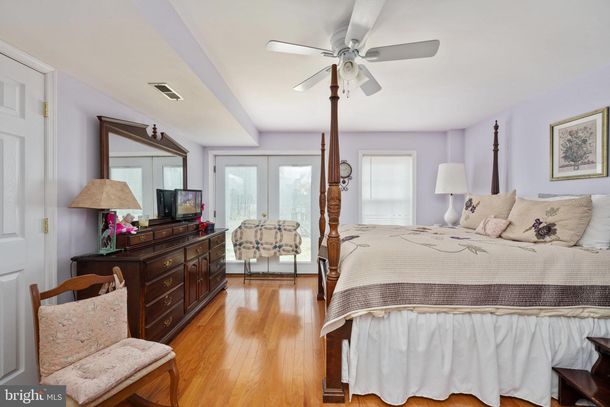 SEVEN LAKES - Residential