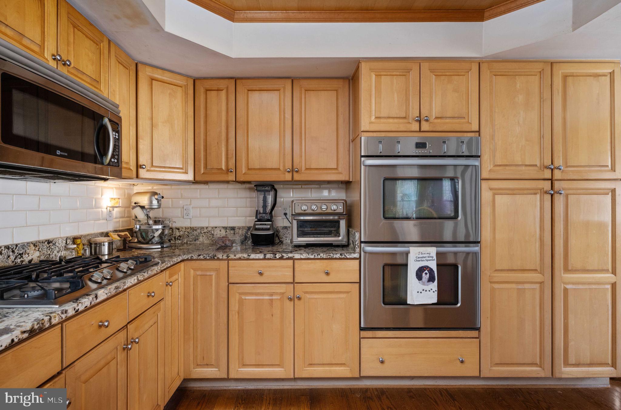 SEVEN LAKES - Residential