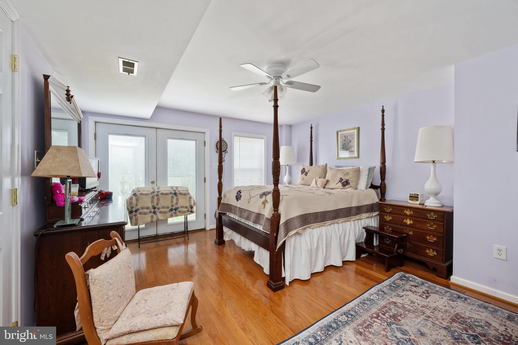 SEVEN LAKES - Residential