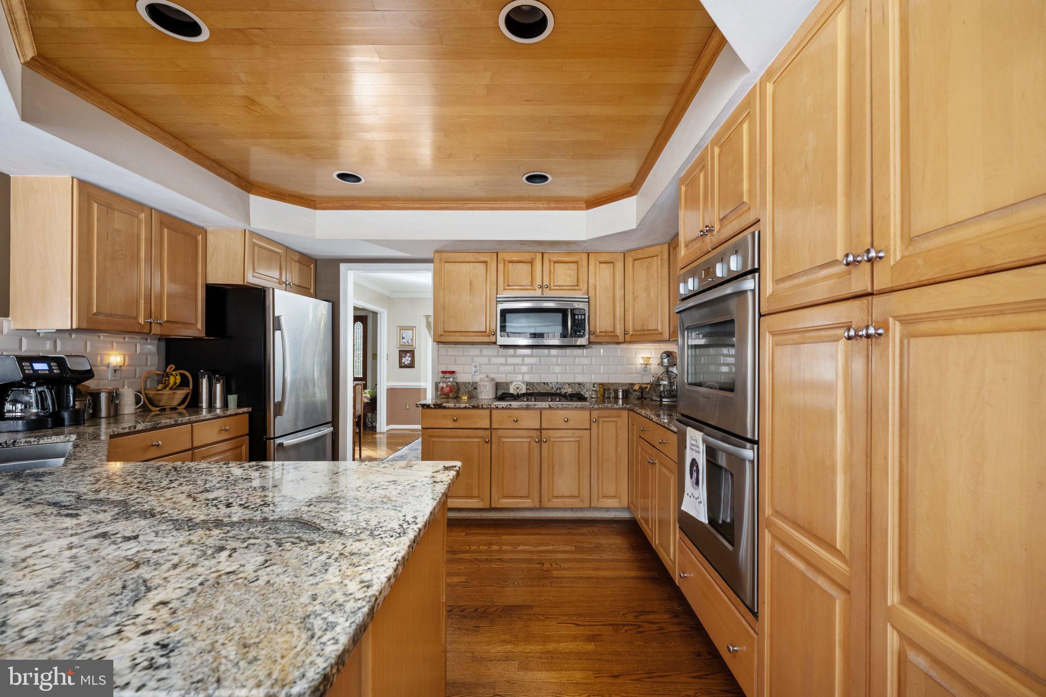 SEVEN LAKES - Residential