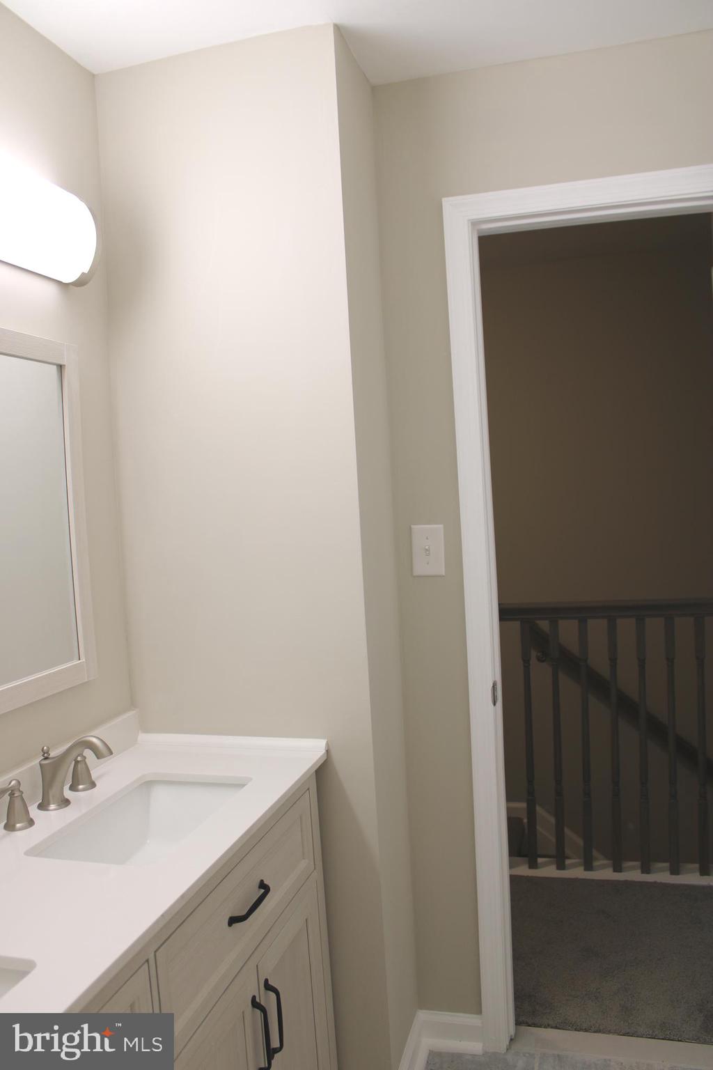 WESTLAKE VILLAGE - LANCASTER - Residential Lease