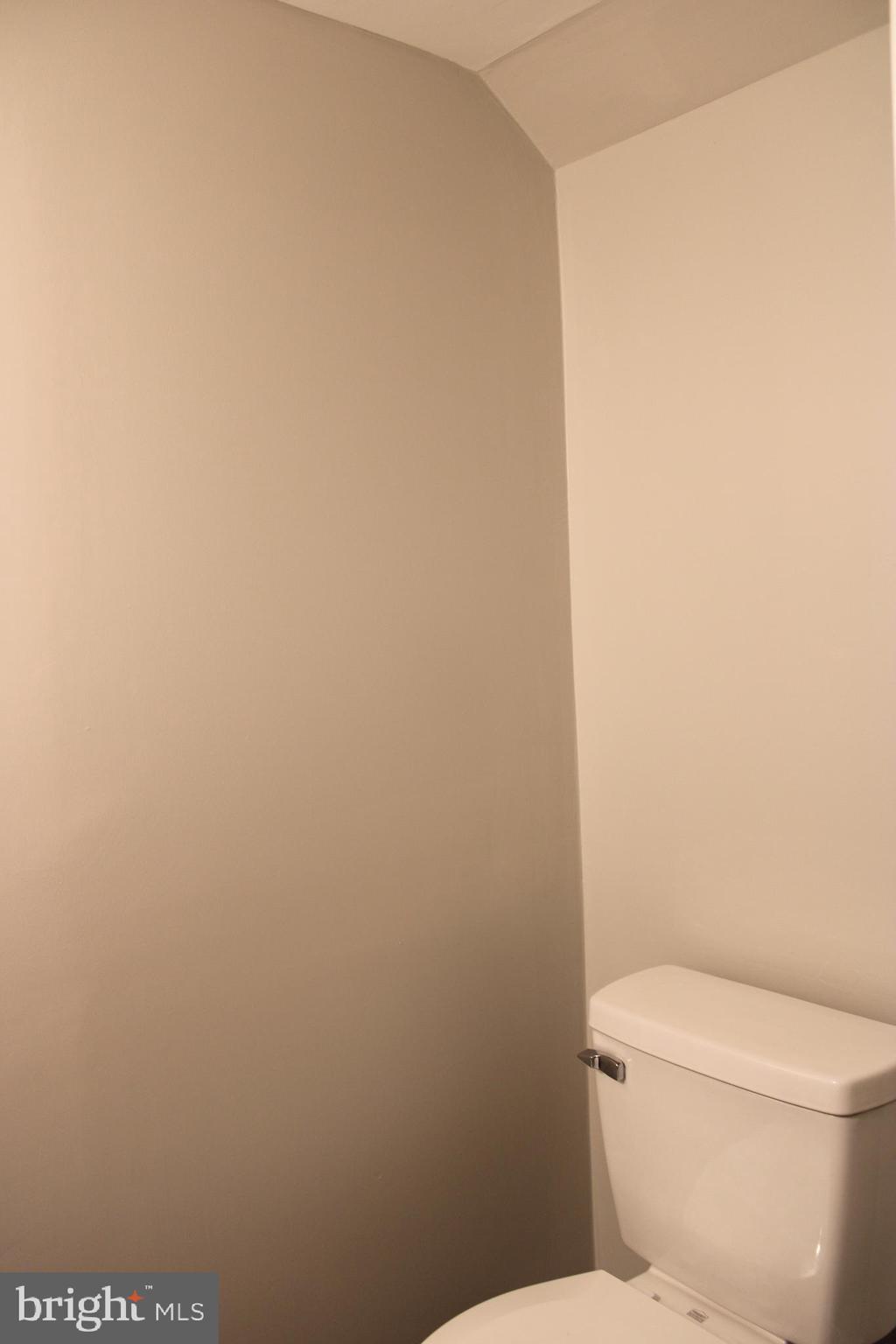 WESTLAKE VILLAGE - LANCASTER - Residential Lease