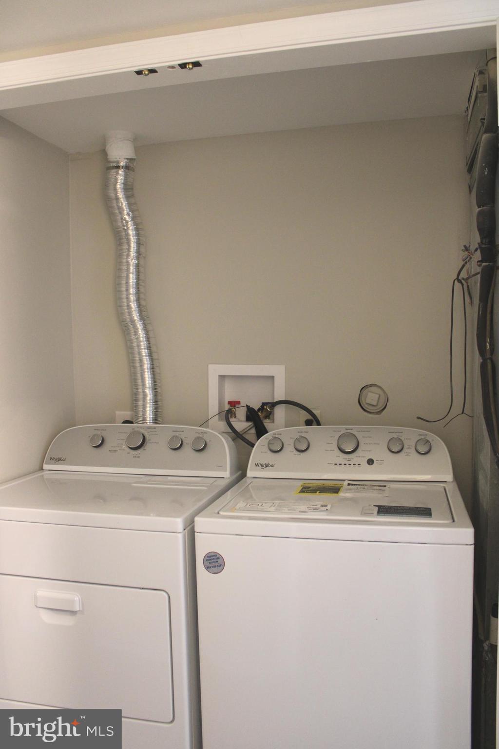 WESTLAKE VILLAGE - LANCASTER - Residential Lease