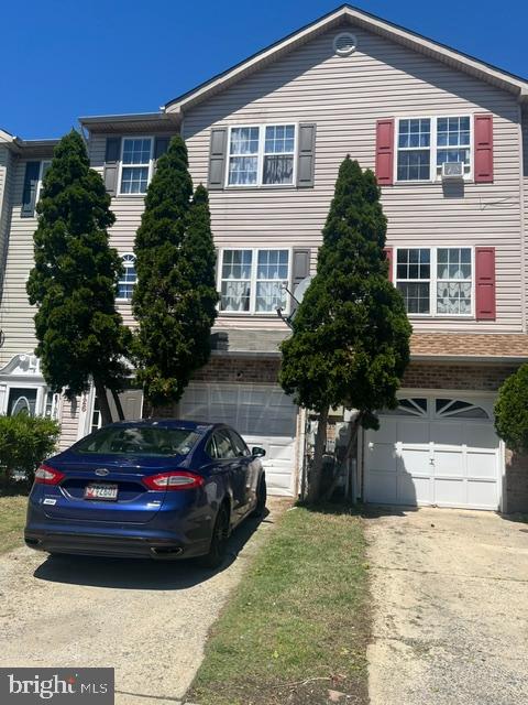 ANNAPOLIS WALK - Residential