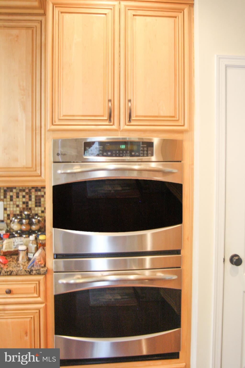 TWIN LAKE OVERLOOK - Residential