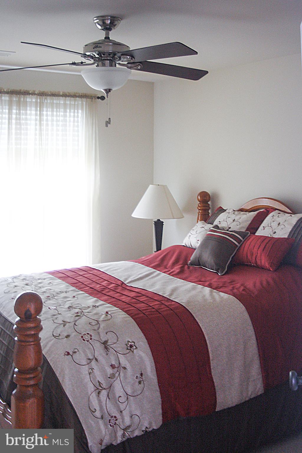 TWIN LAKE OVERLOOK - Residential