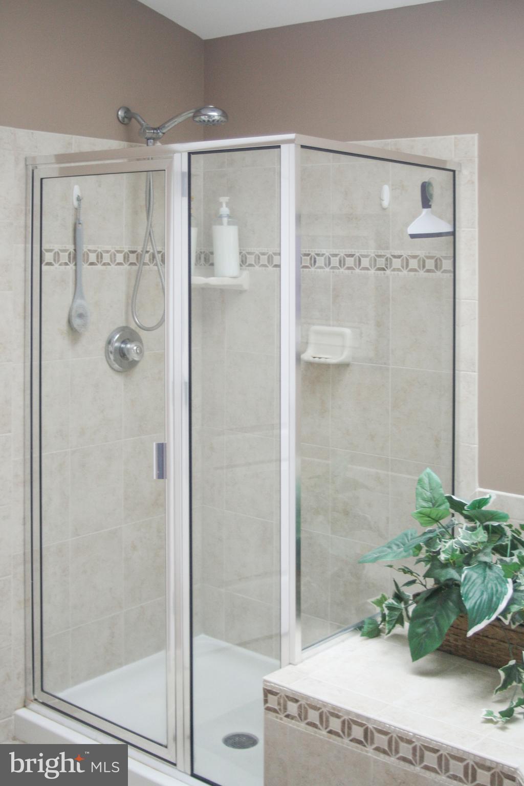 TWIN LAKE OVERLOOK - Residential