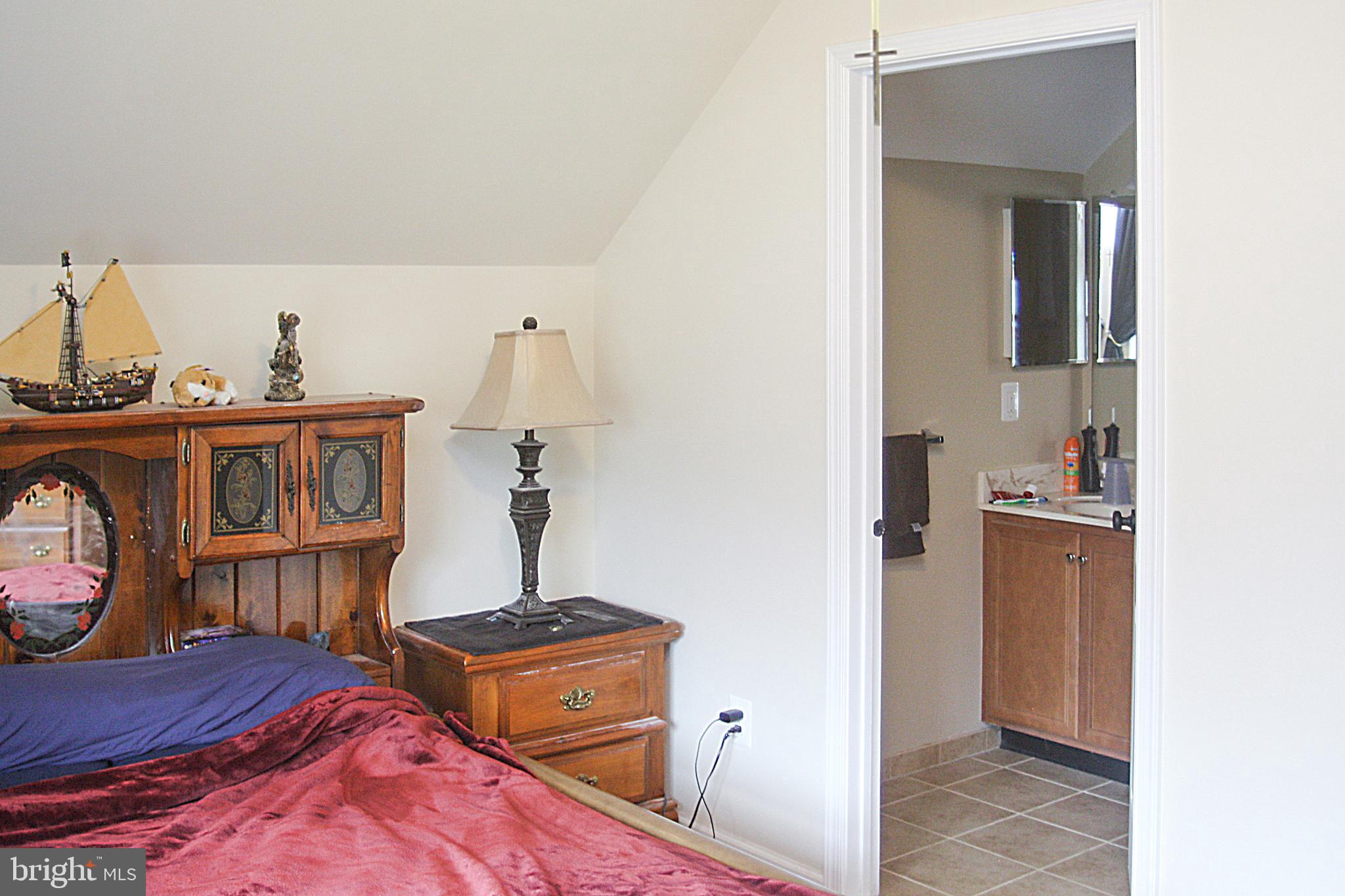 TWIN LAKE OVERLOOK - Residential