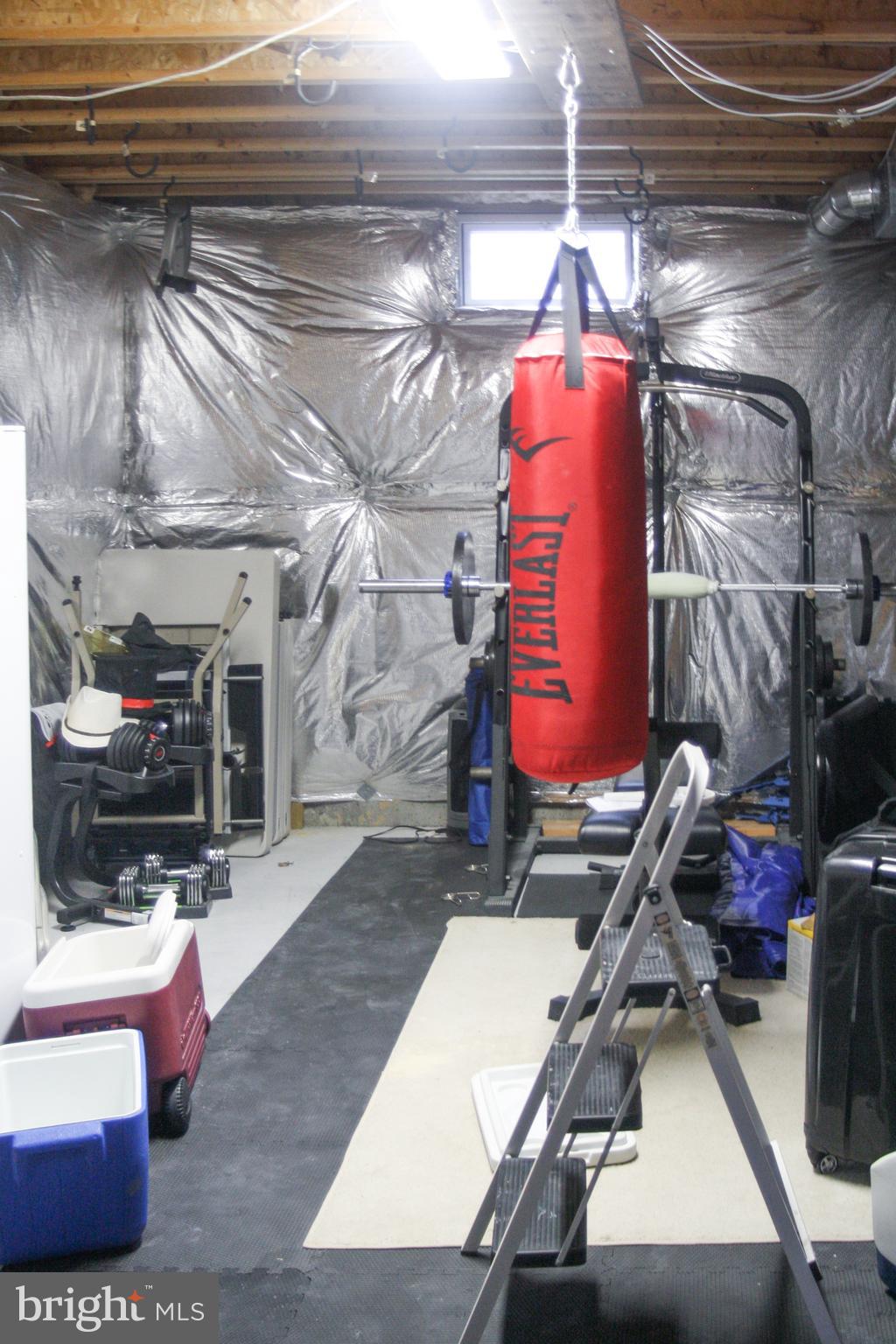 TWIN LAKE OVERLOOK - Residential