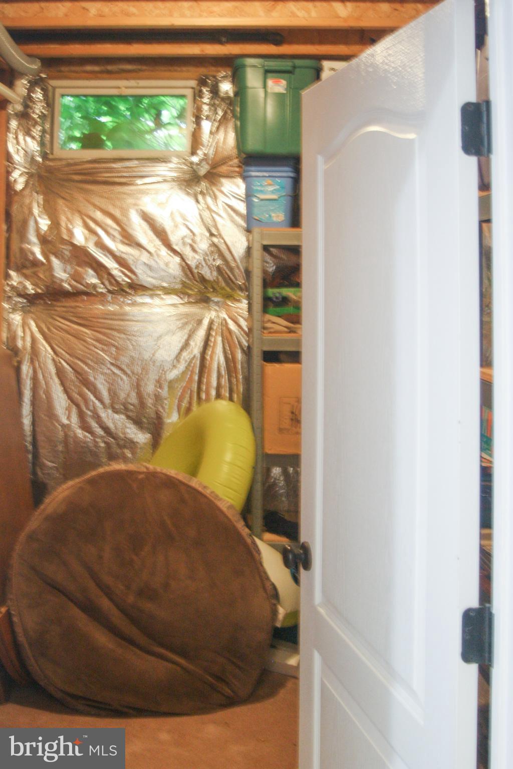 TWIN LAKE OVERLOOK - Residential