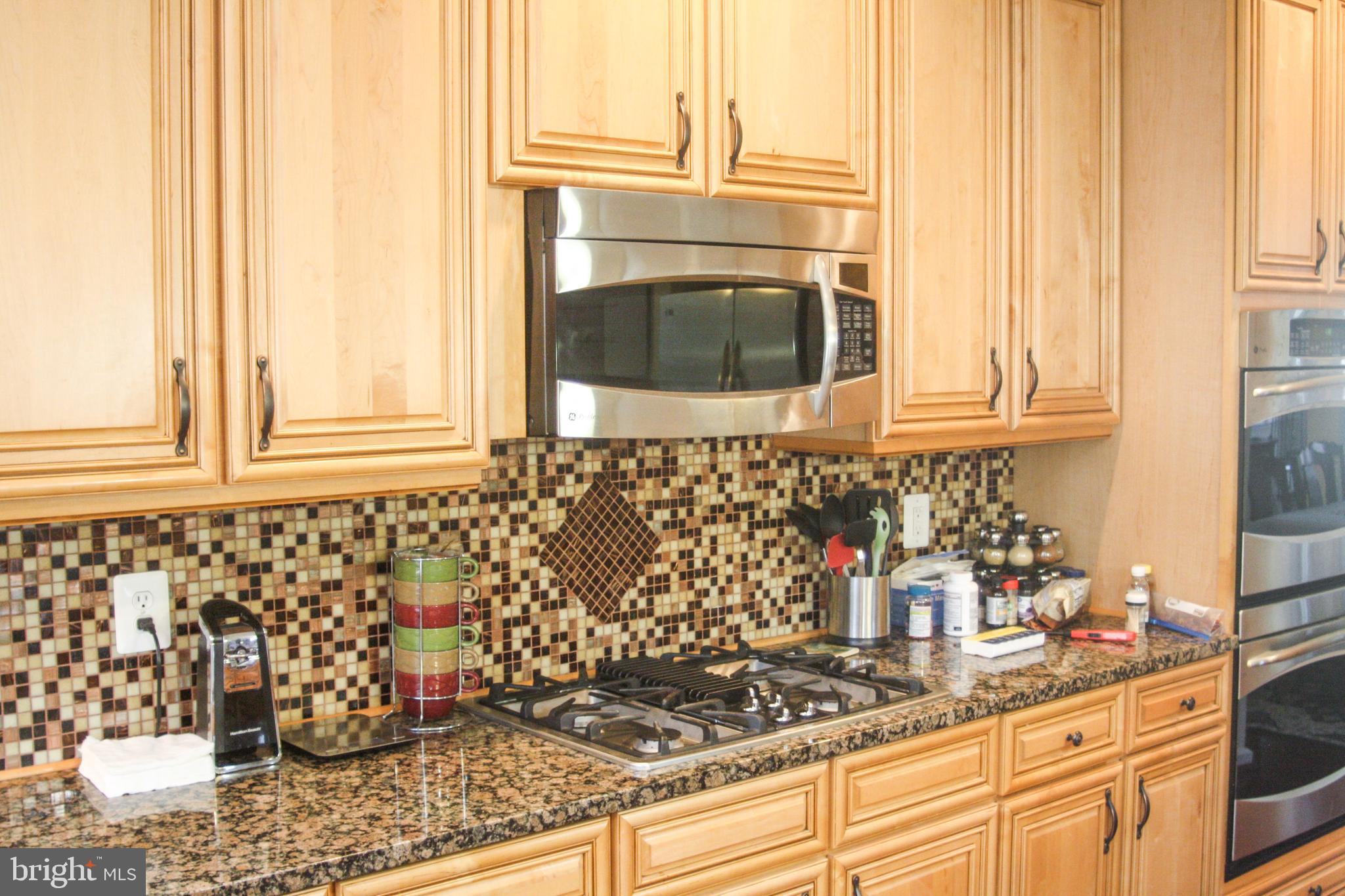 TWIN LAKE OVERLOOK - Residential