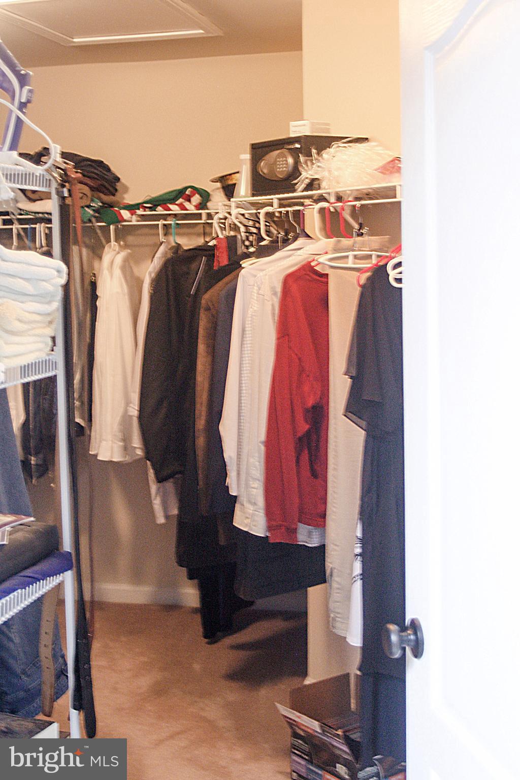 TWIN LAKE OVERLOOK - Residential