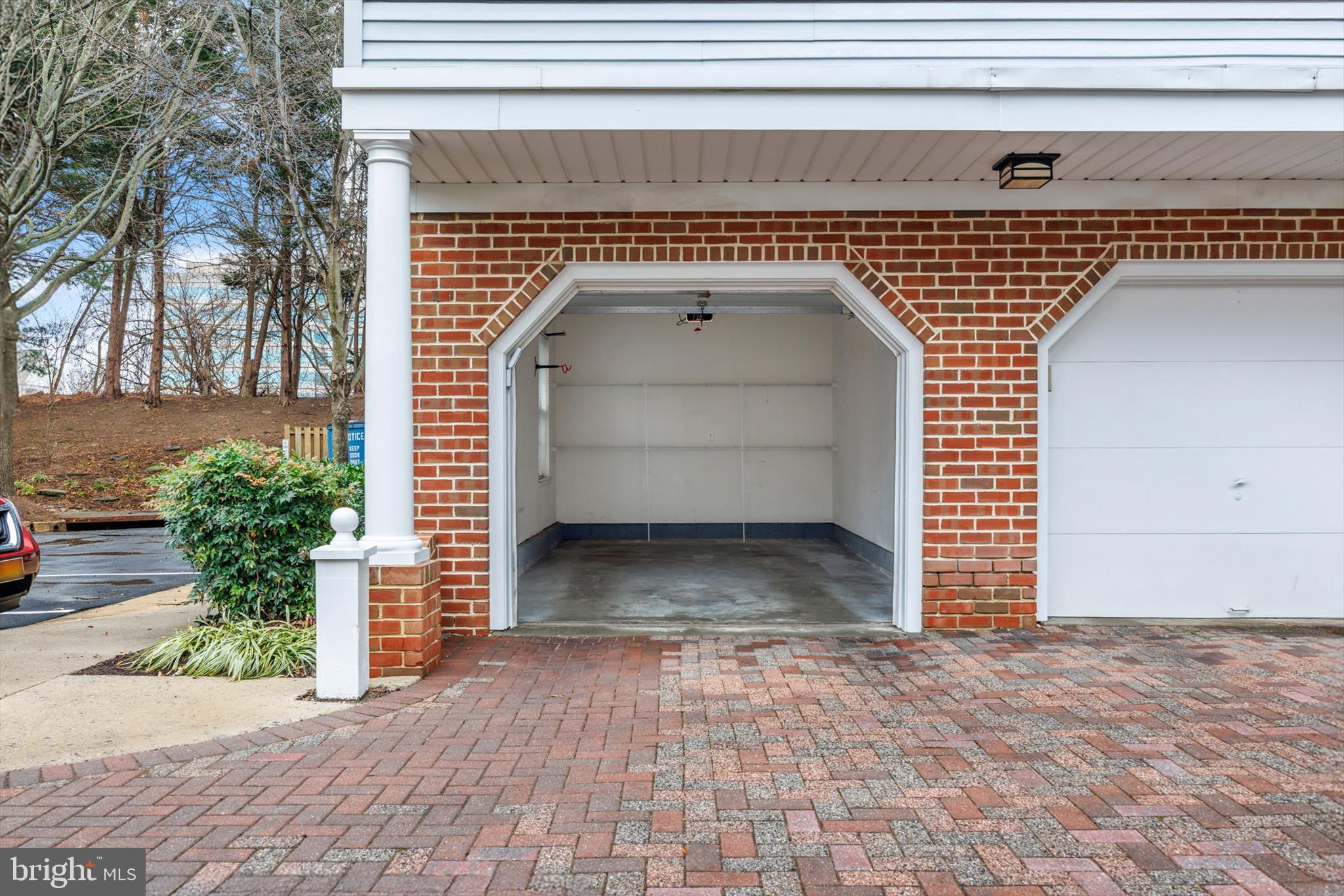 5839 WYNDHAM CIRCLE 305