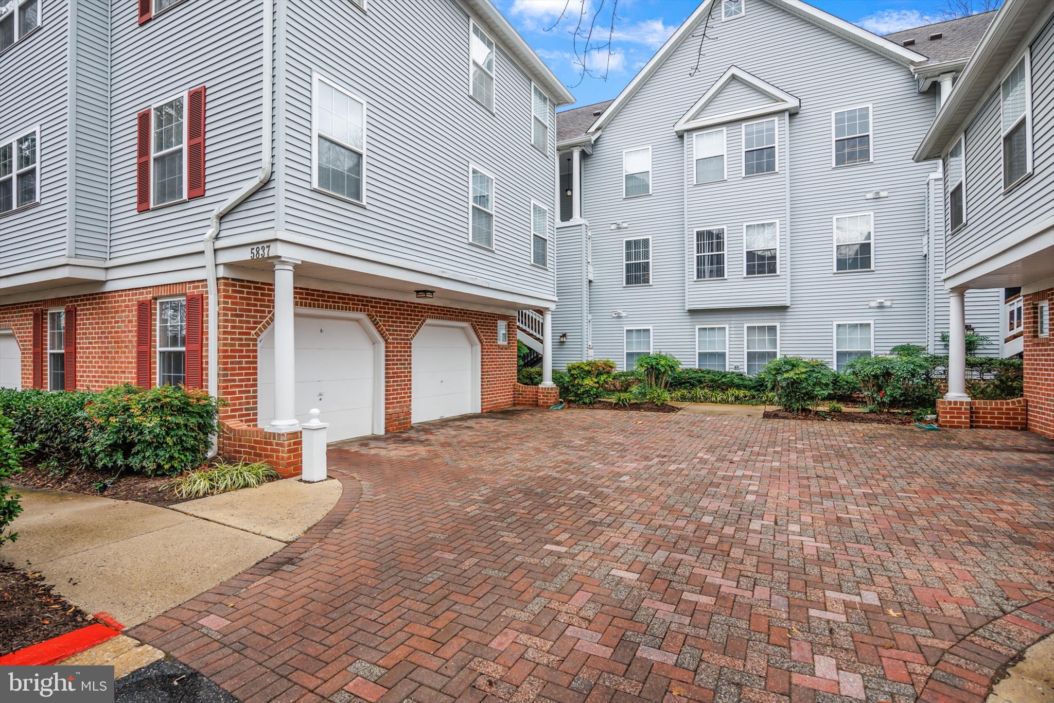 5839 WYNDHAM CIRCLE 305