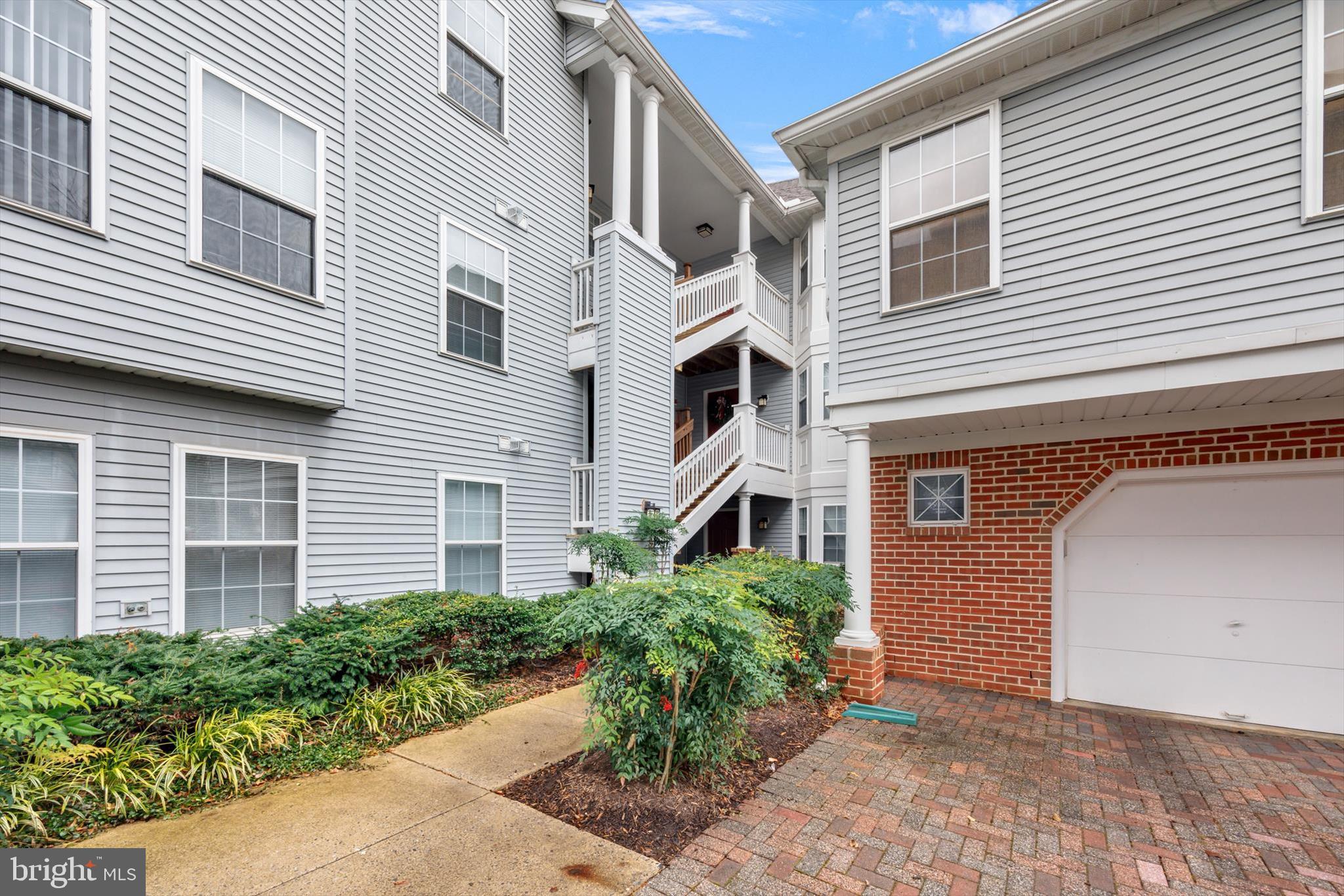 5839 WYNDHAM CIRCLE 305